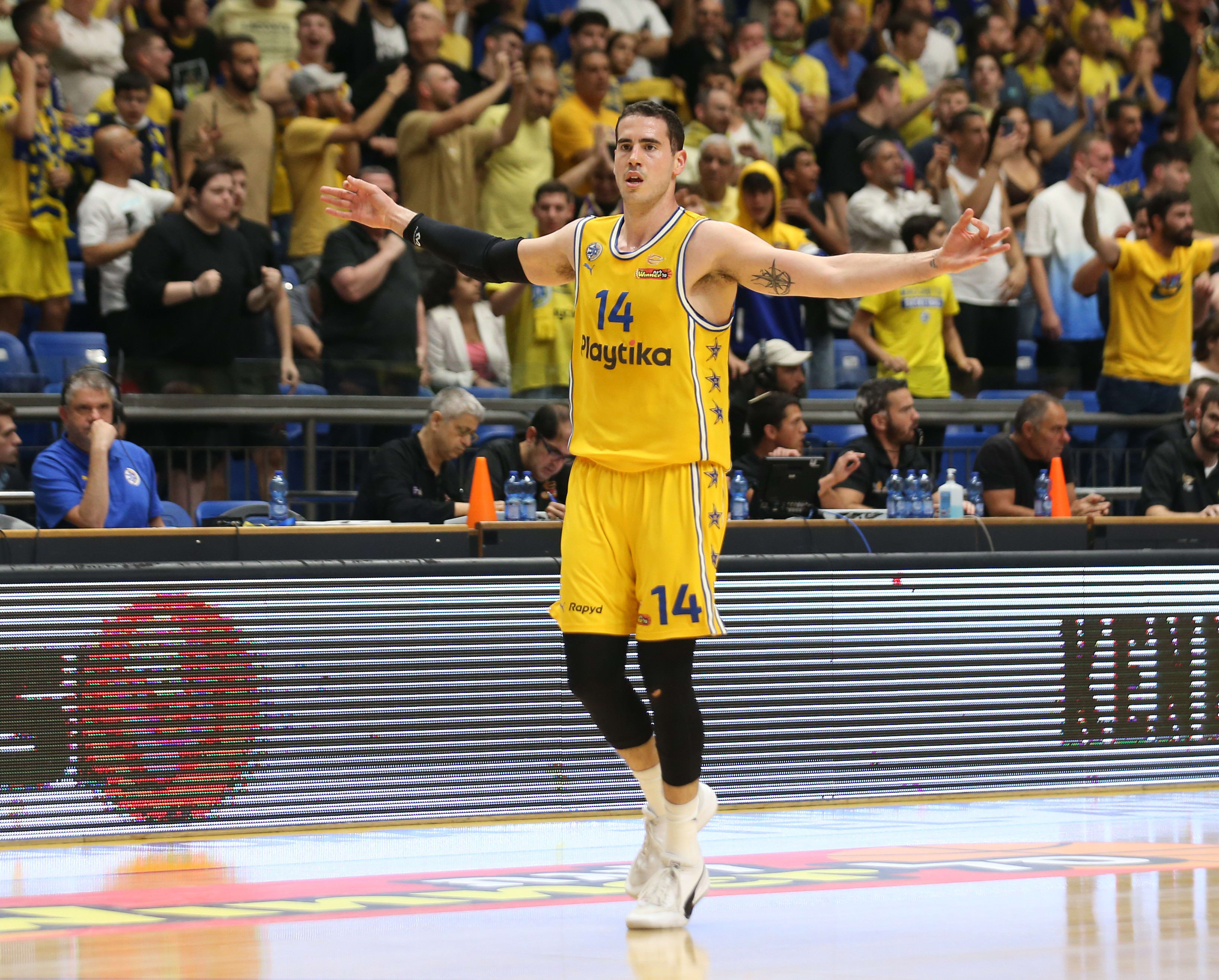 שחקן מכבי תל אביב עוז בלייזר