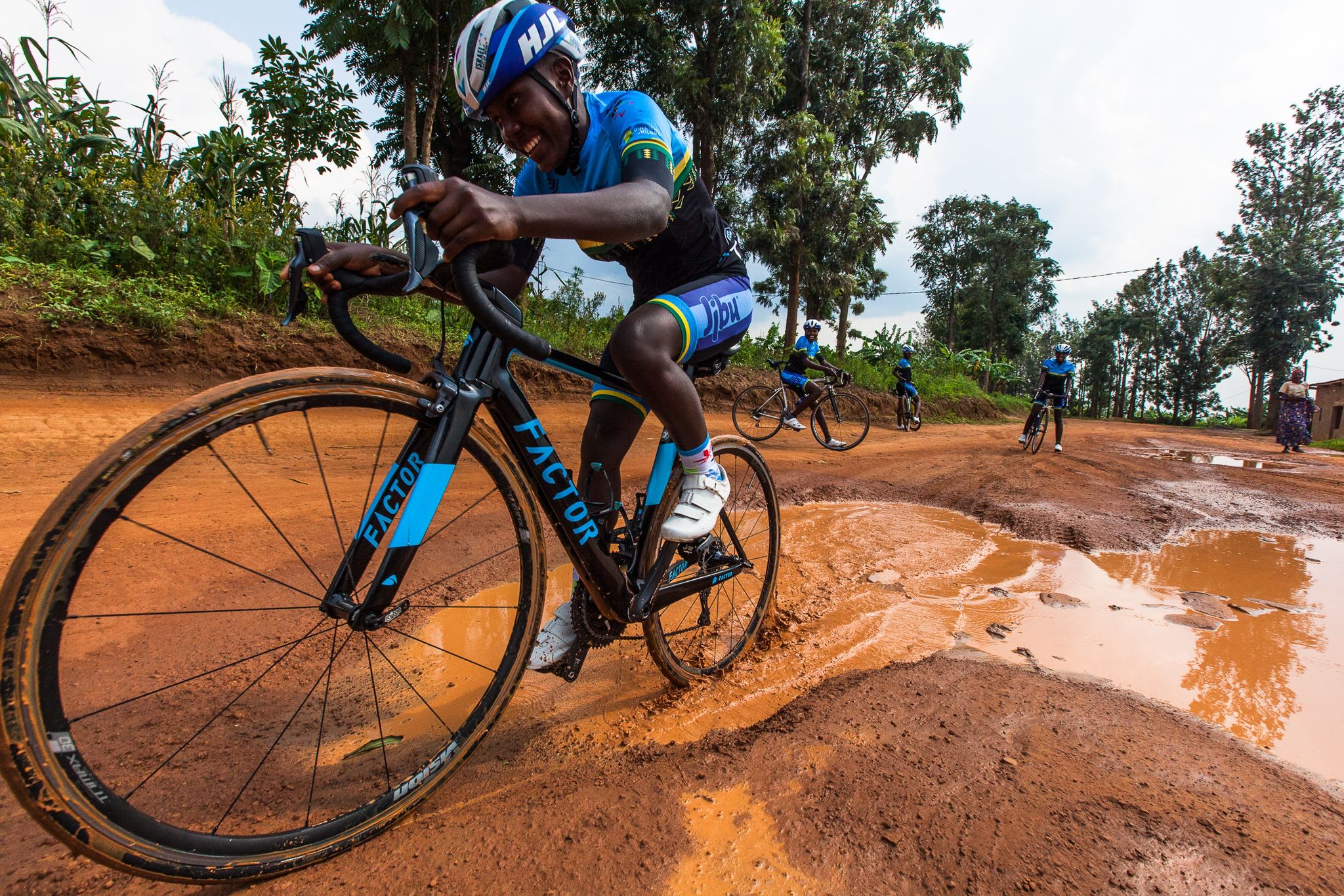 קבוצת "ישראל פרמייר טק" משיקה את פרויקט  ״מגרש החלומות״ -  מרכז אופניים ברואנדה