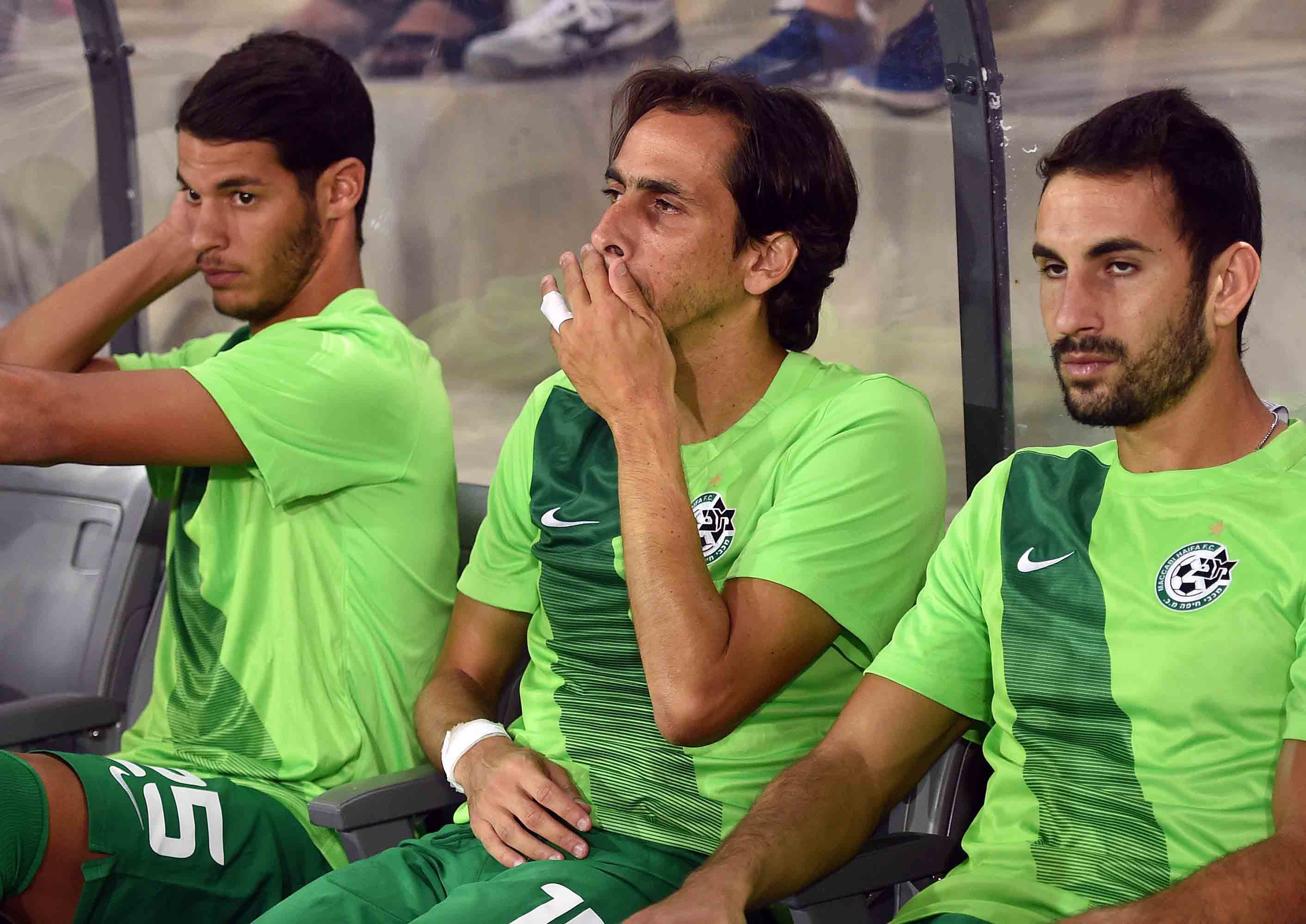 יוסי בניון מכבי חיפה עם אלון תורג'מן