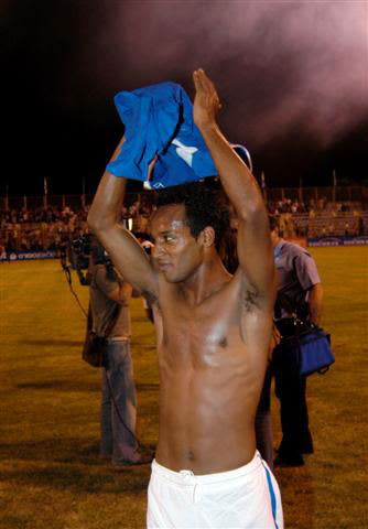 אמיר טגה טאגה נבחרת ישראל הצעירה חוגגת צוהלת מול צרפת