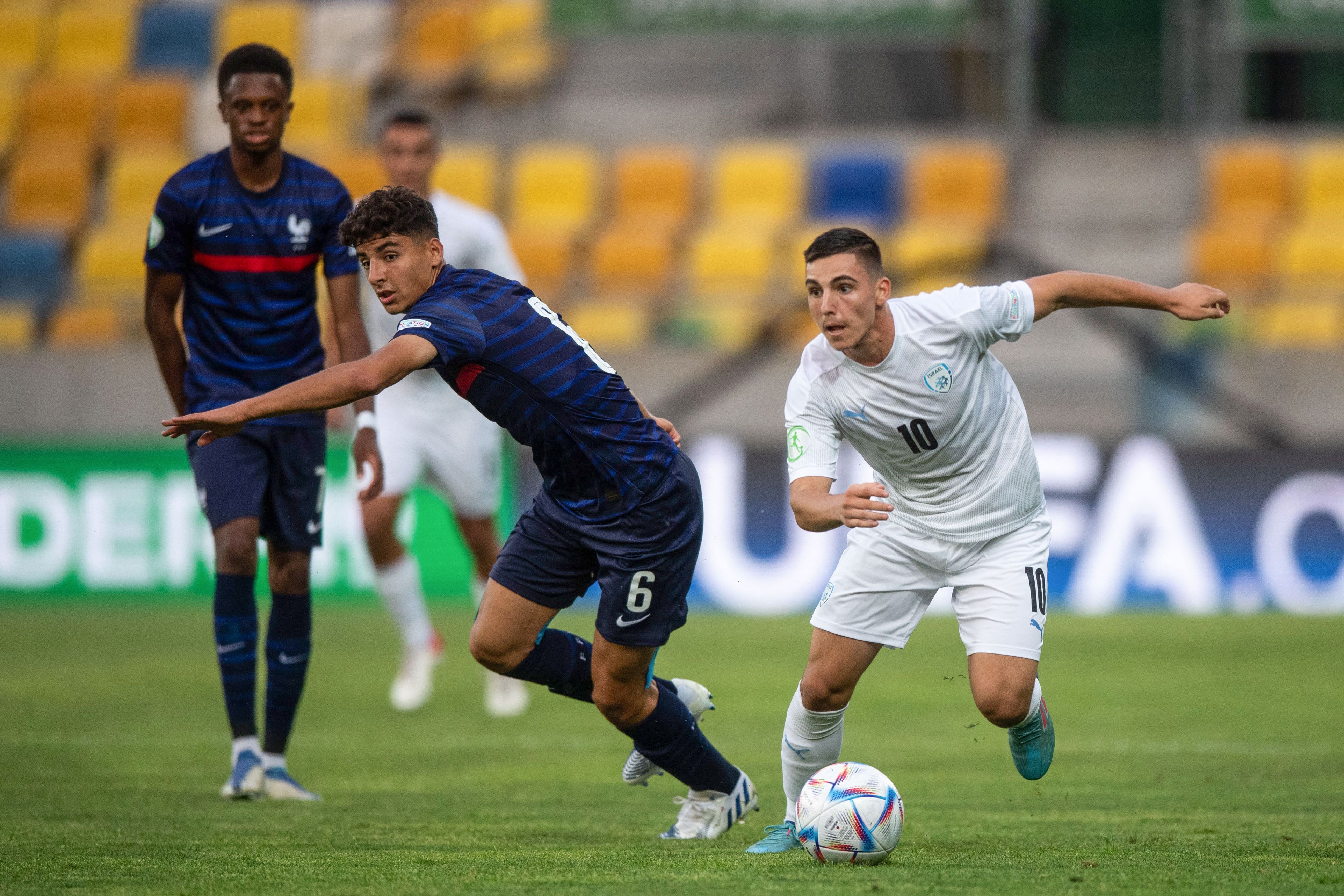 שחקן נבחרת הנוער אוסקר גלוך, שחקן צרפת מרטין אדלין