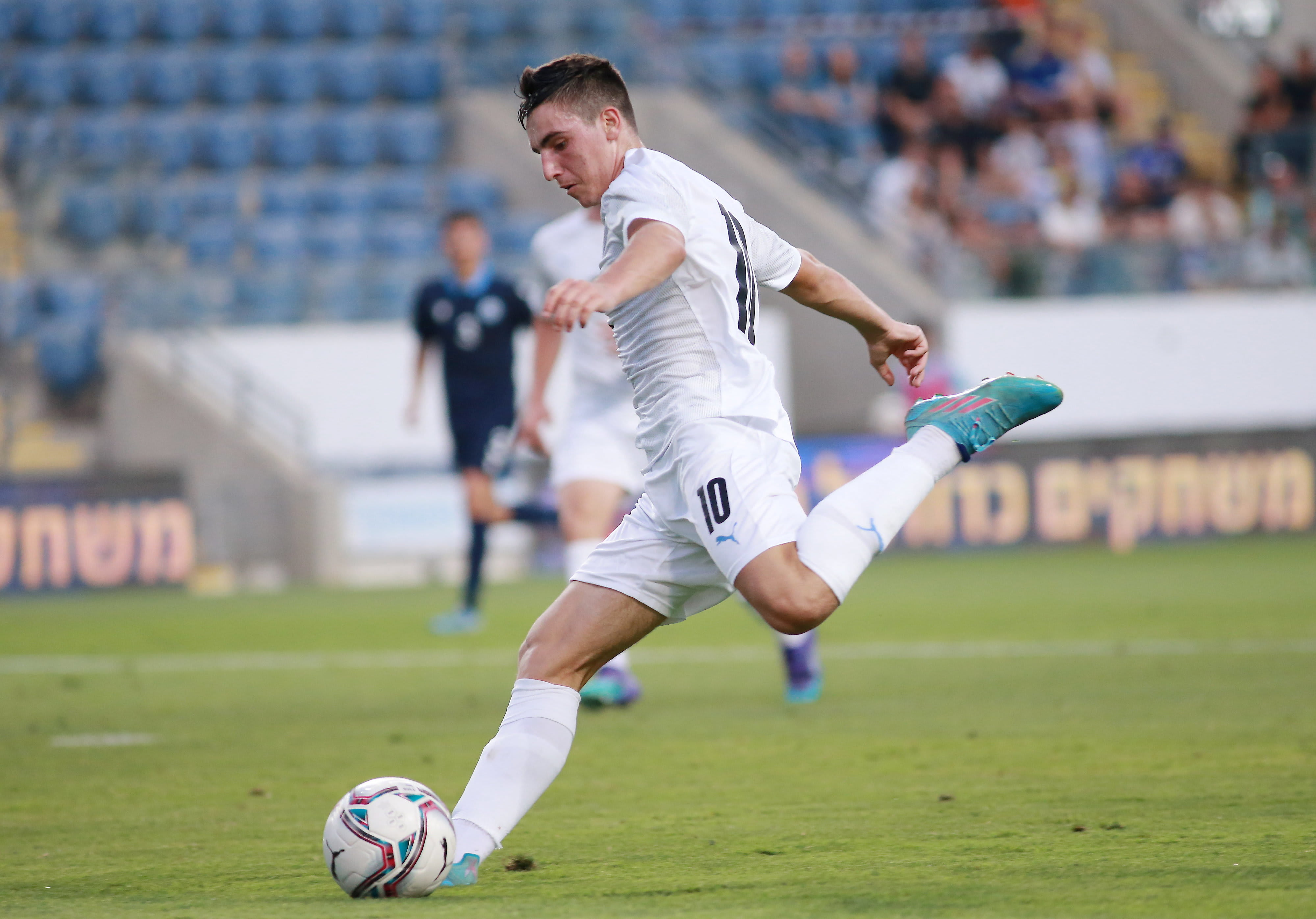 אוסקר גלוך, קשר נבחרת ישראל הצעירה