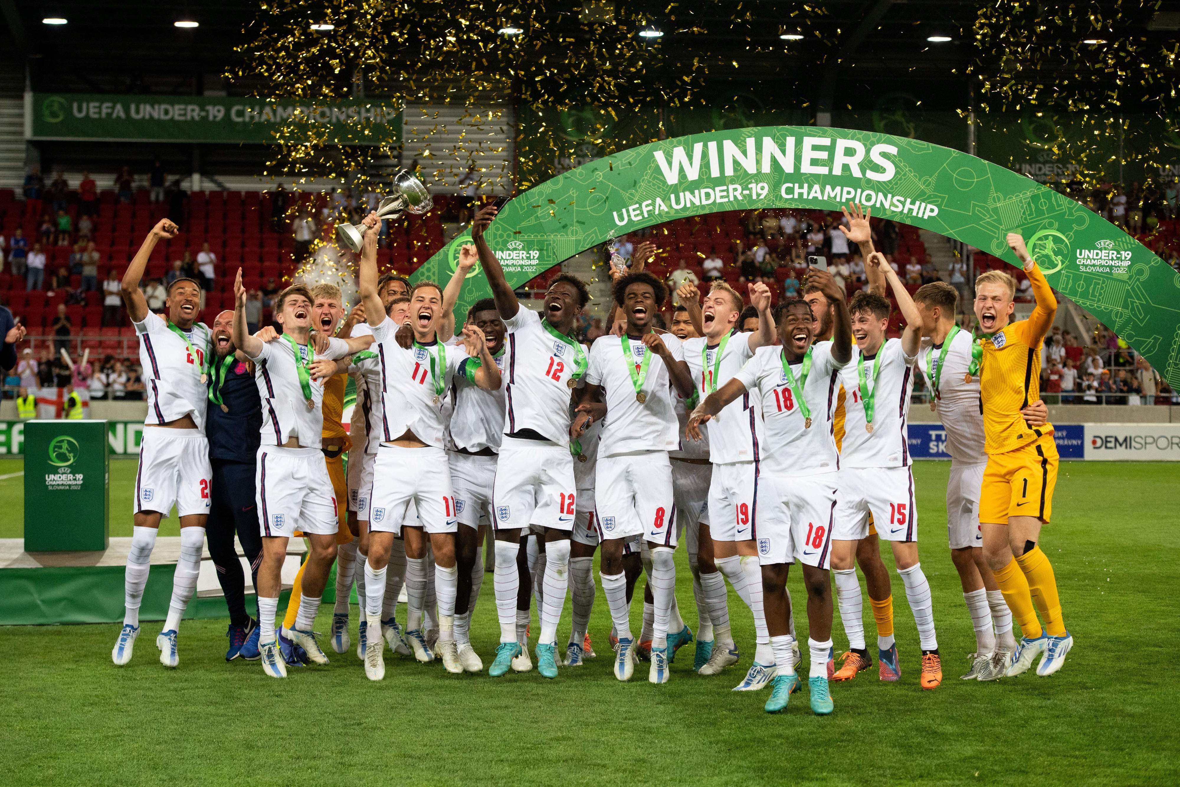 נבחרת אנגליה, אלופת אירופה עד גיל 19