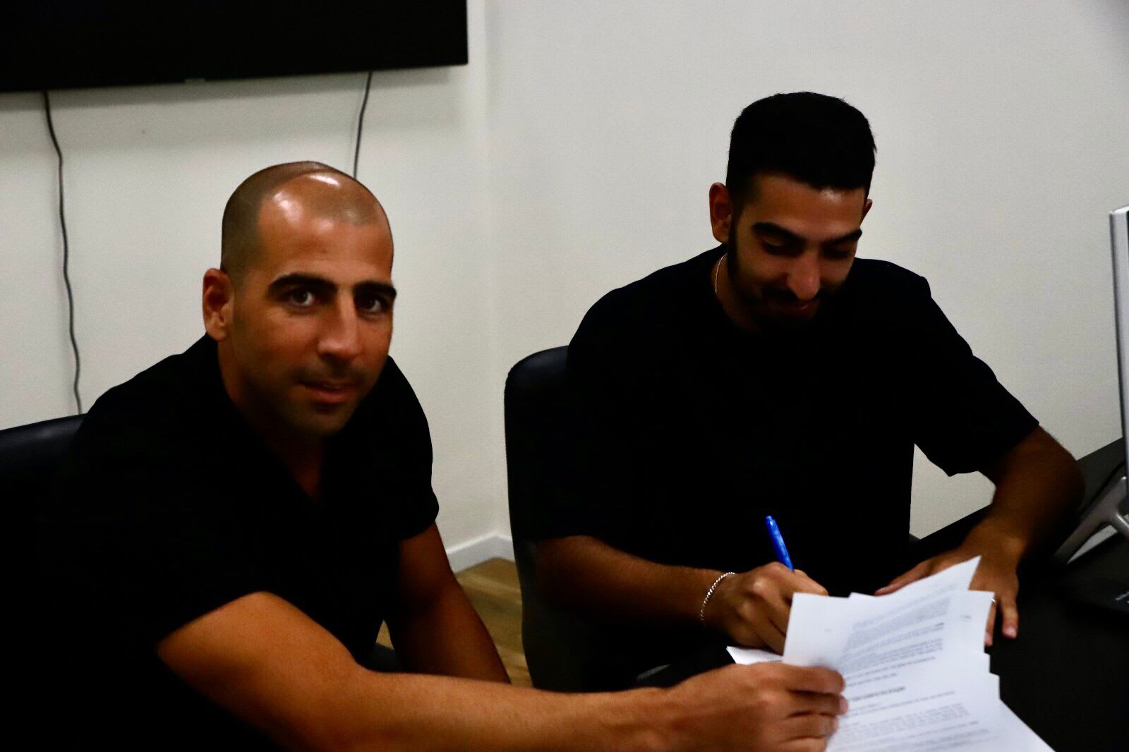 אור זהבי עם סוכנו טל בן חיים