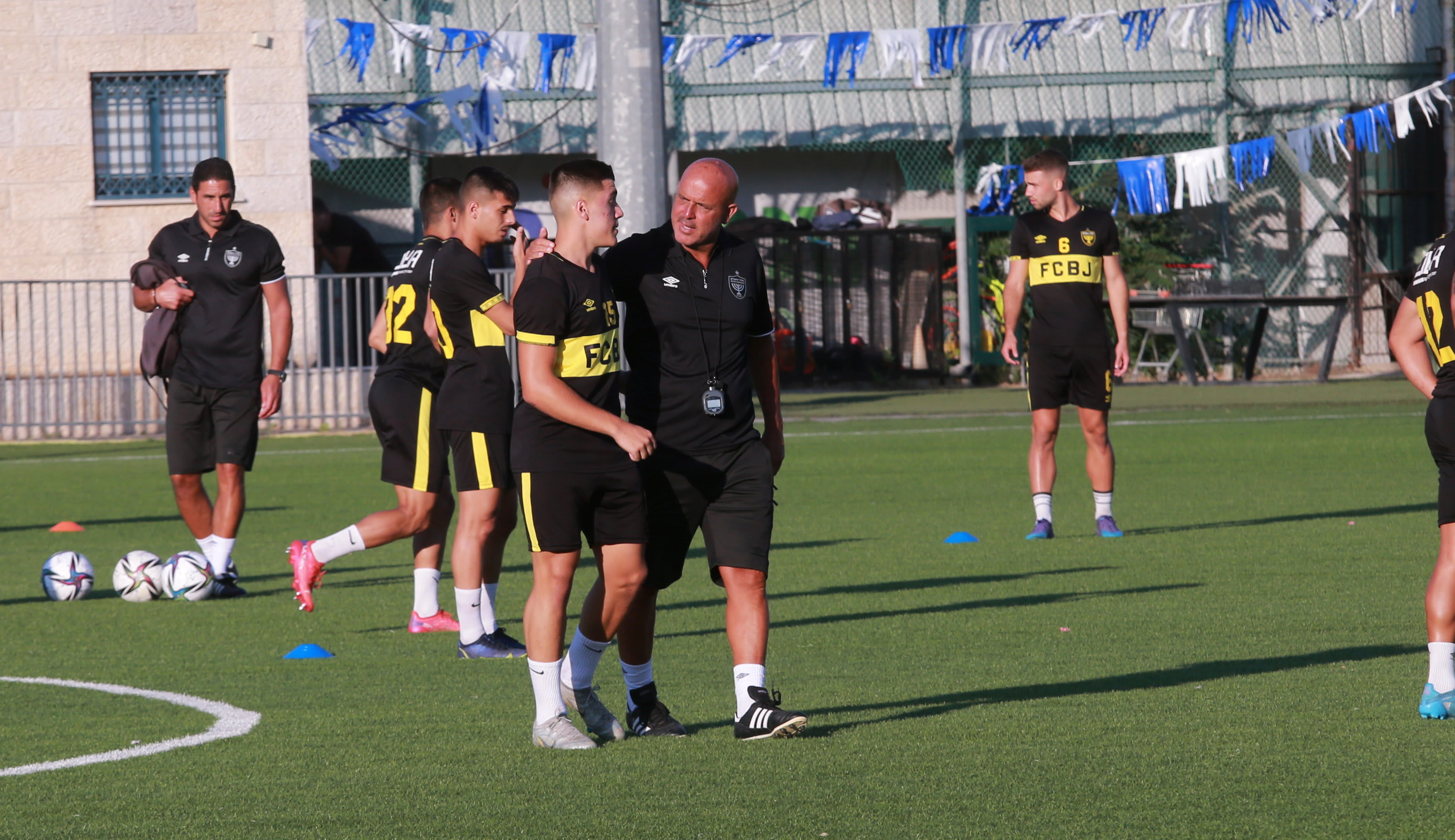 יוסי אבוקסיס, מאמן בית"ר ירושלים