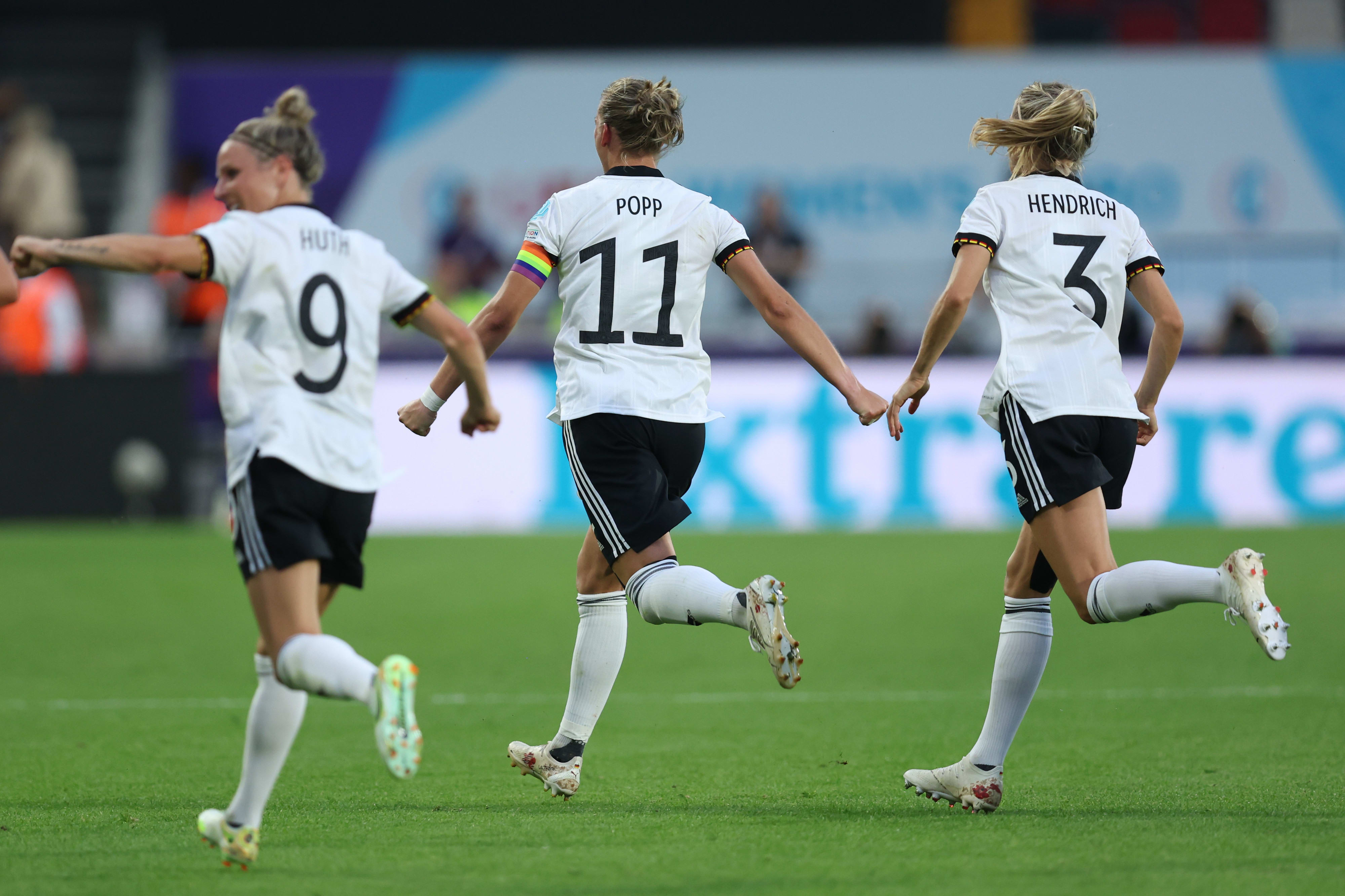 כדורגלנית נבחרת גרמניה אלכסנדרה פופ