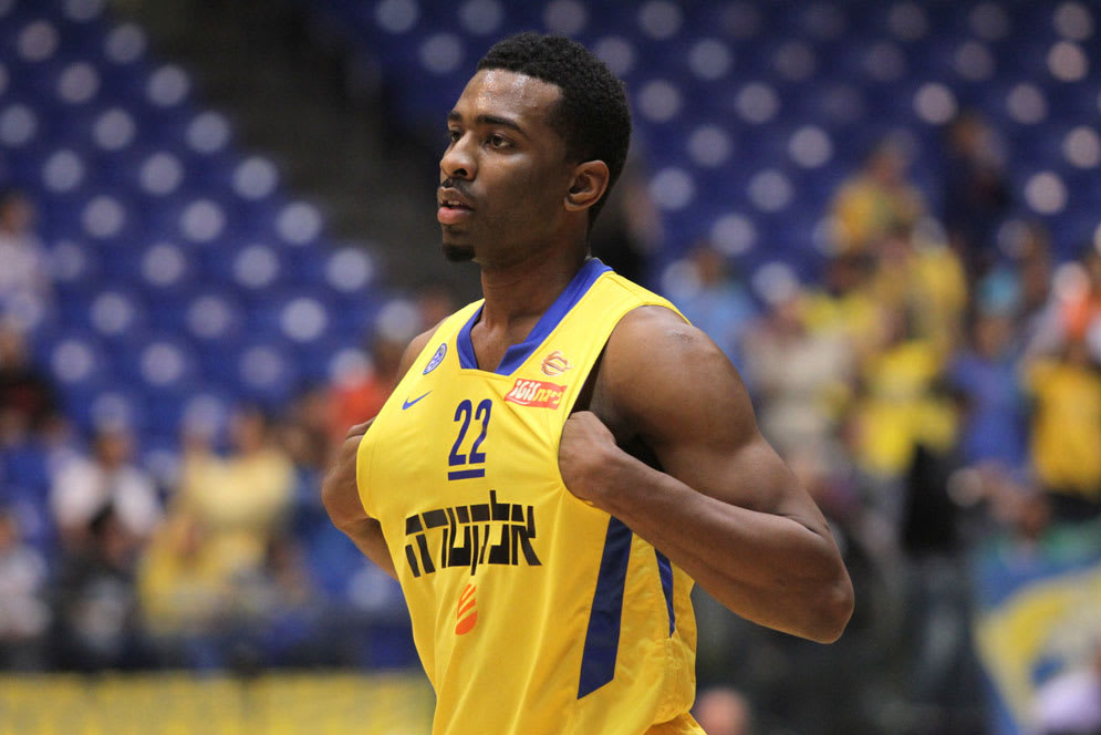 שחקן מכבי תל אביב קית' לנגפורד