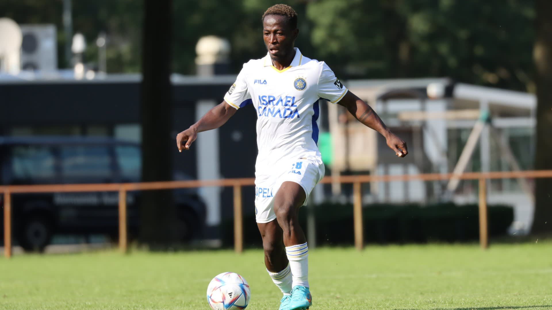 שחקן מכבי תל אביב פארפה גיאגון