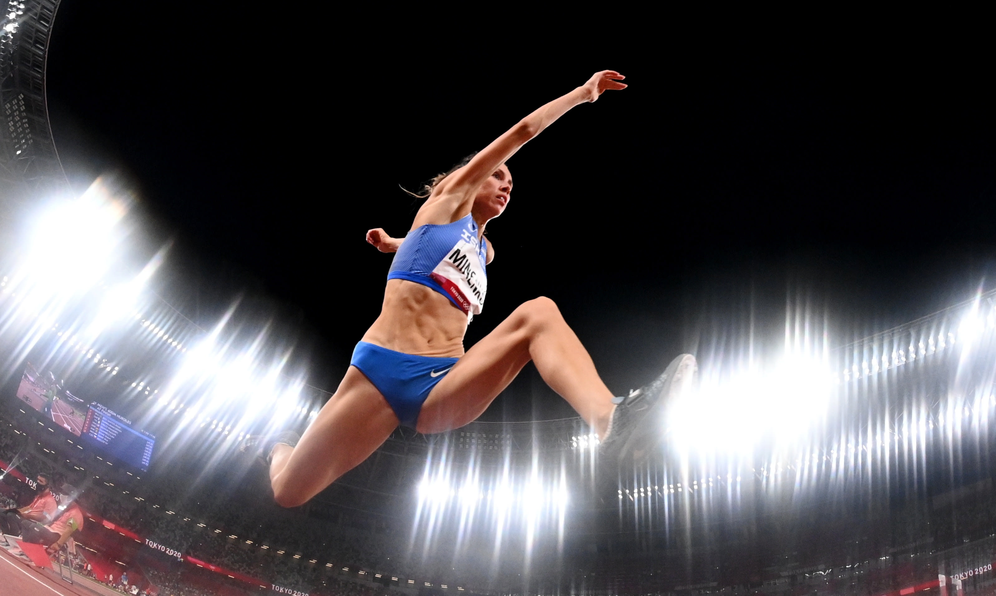 חנה קנייזבה-מיננקו קופצת משולשת ישראלית