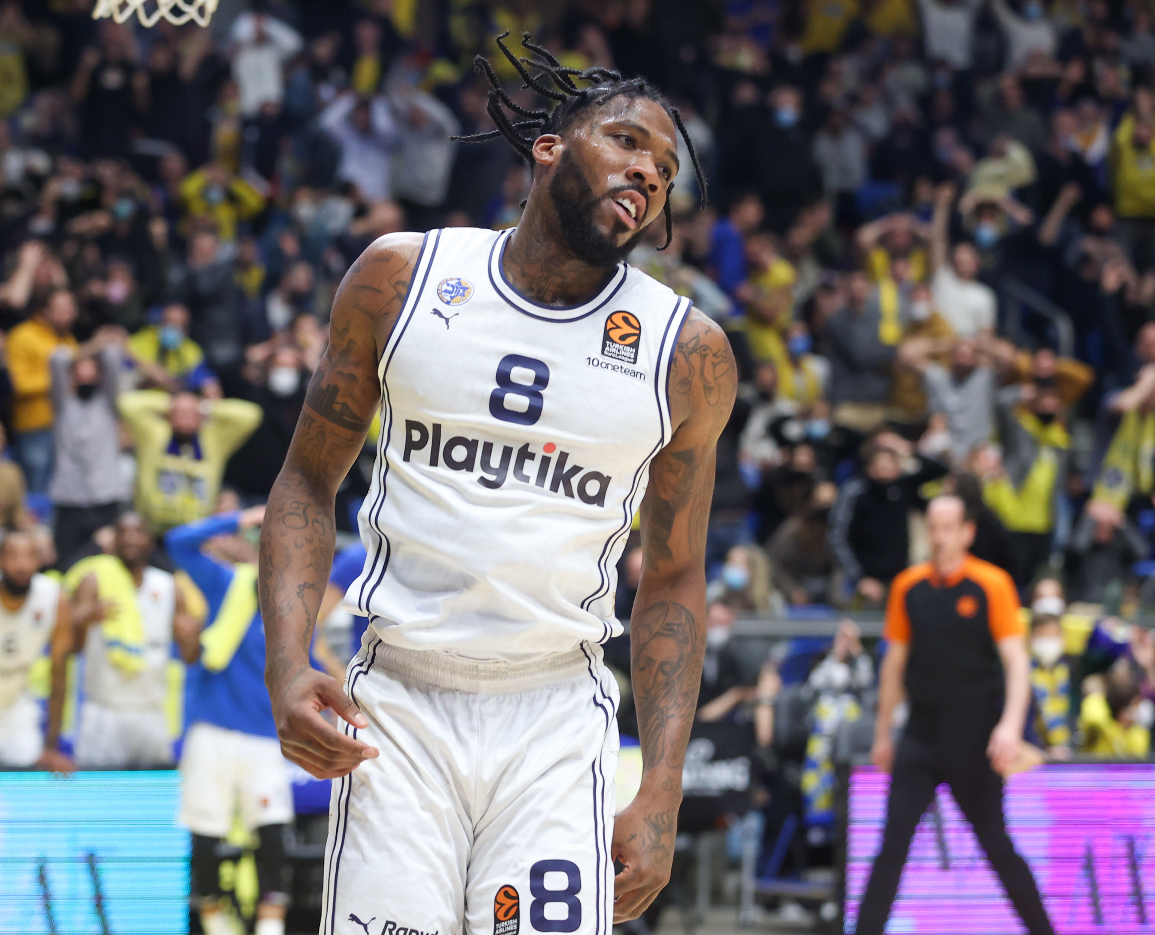 שחקן מכבי תל אביב ג'יילן ריינולדס