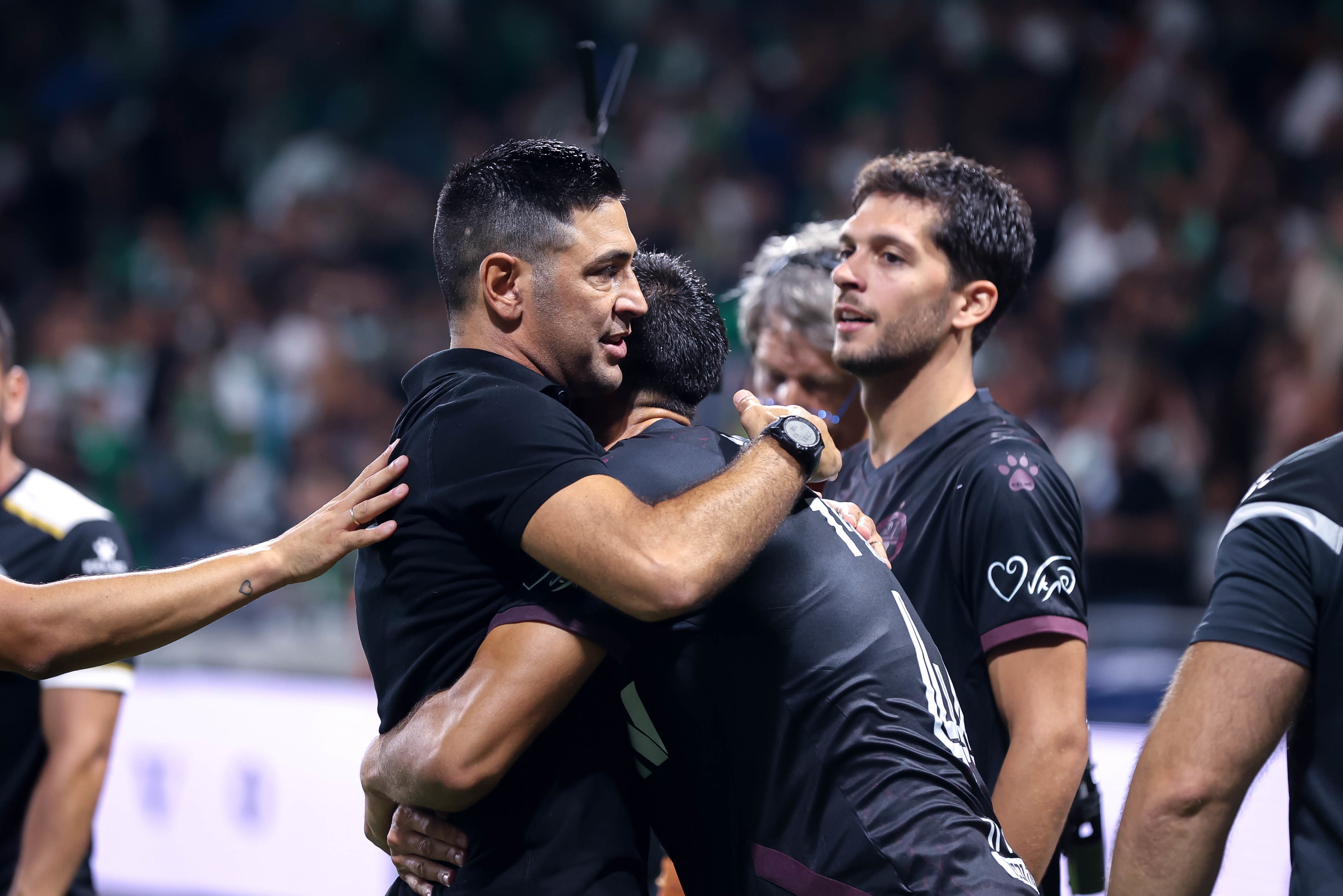 מאמן הפועל באר שבע אליניב ברדה חוגג באלוף האלופים