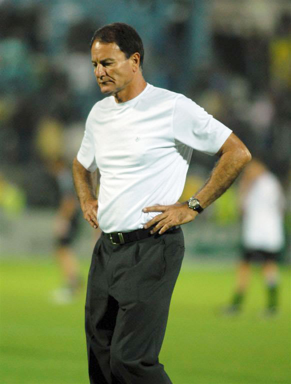 מאמן מכבי תל אביב אלי כהן