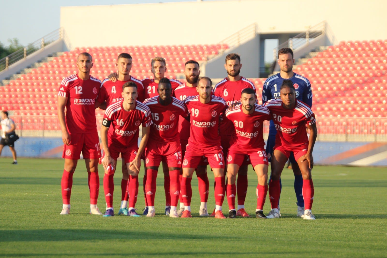 הרכב הפועל תל אביב במשחק האימון מול ווז'דובאץ