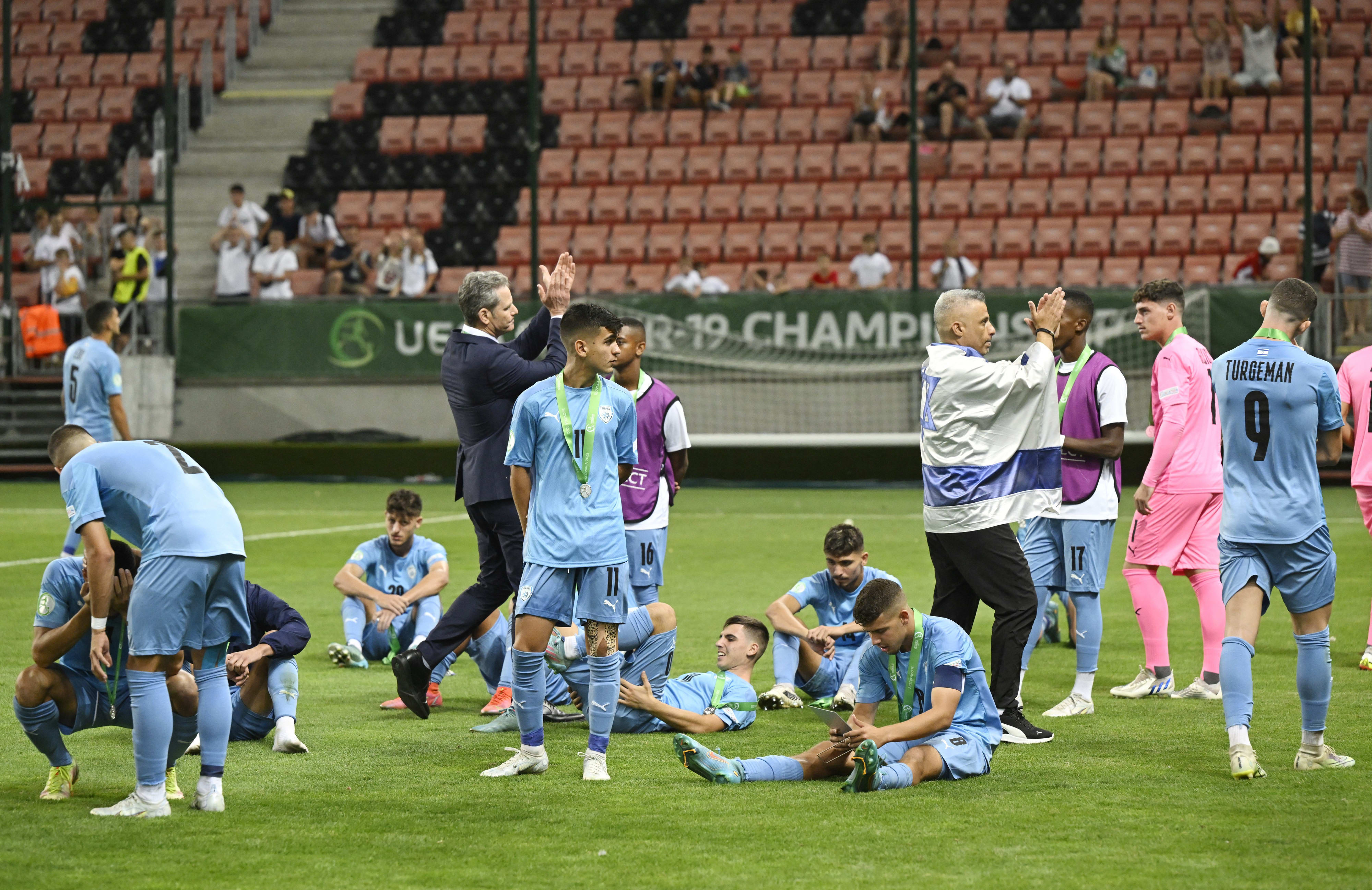 שחקני נבחרת הנוער של ישראל מאוכזבים