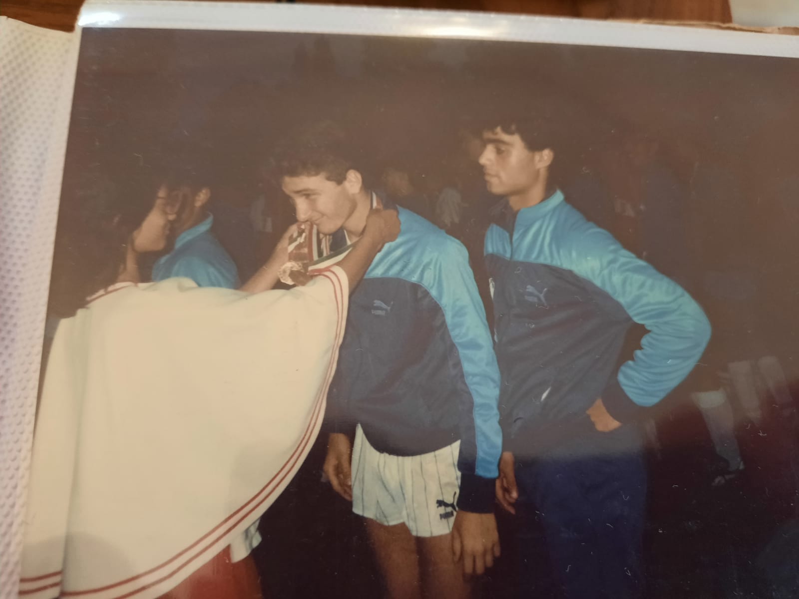 רואי חדד עם אסי רחמים בטקס המדליות, 1987