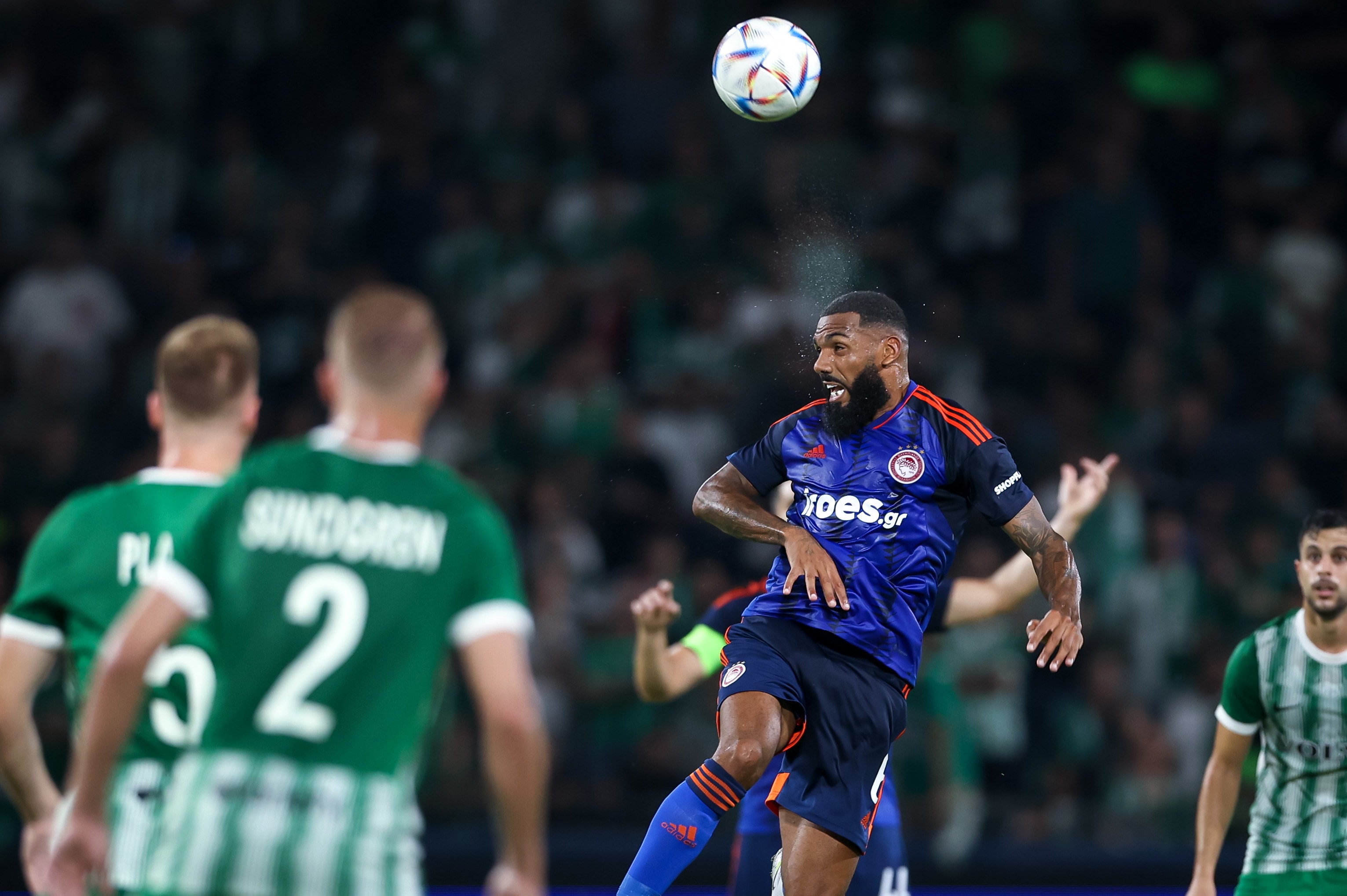 דניאל סונדגרן מכבי חיפה מול יאן אמבילה אולימפיאקוס