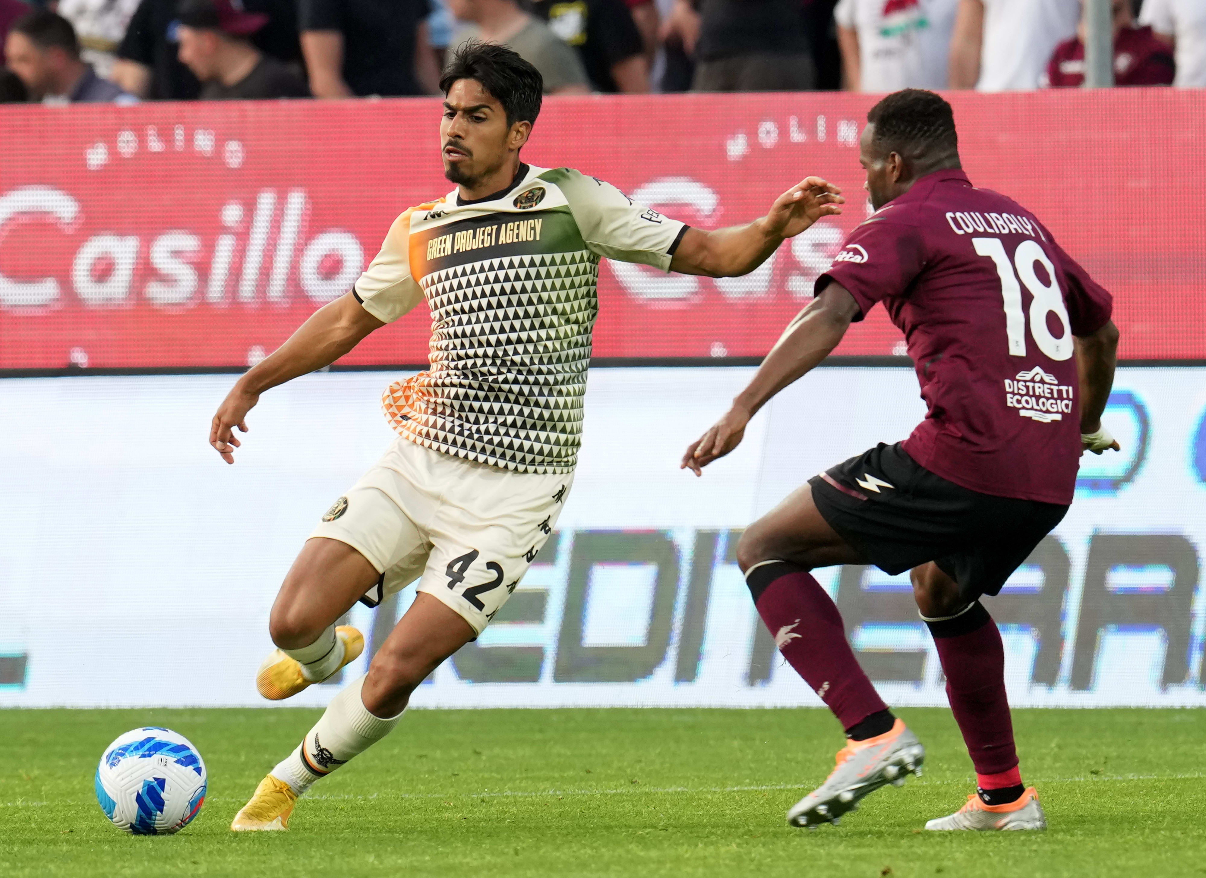 דור פרץ שחקן ונציה