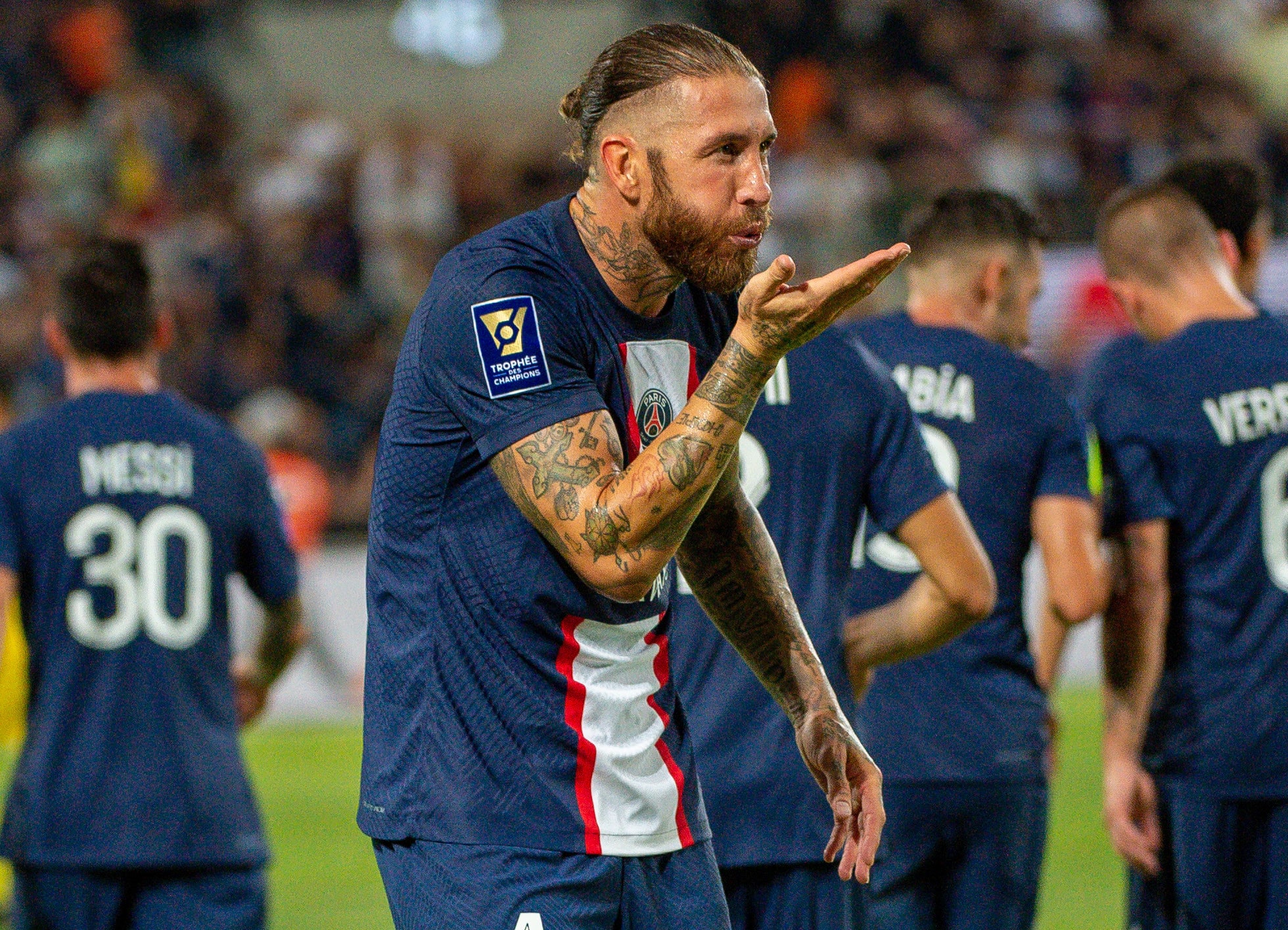 שחקן פריז סן ז'רמן סרחיו ראמוס חוגג שער