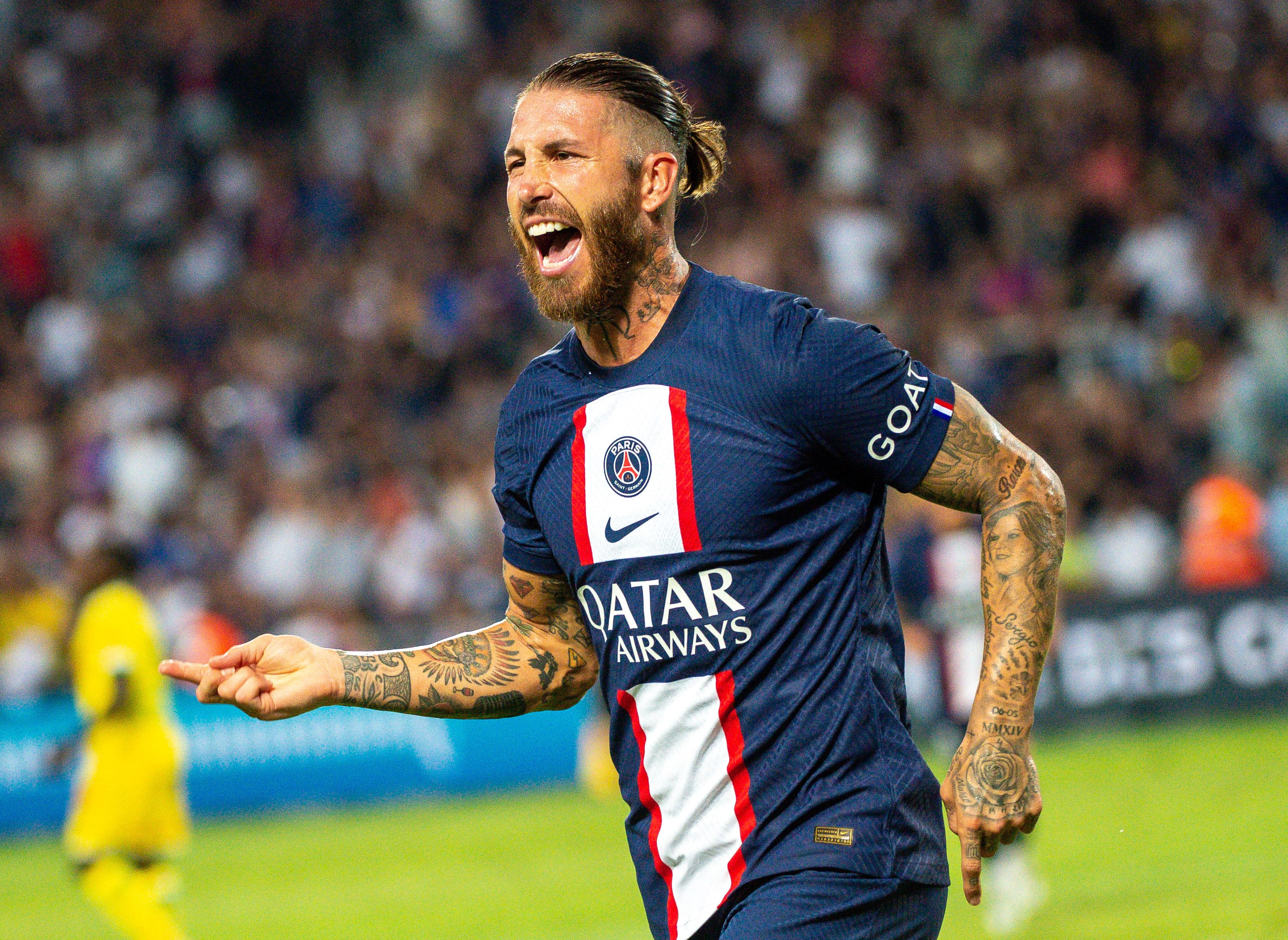 שחקן פריז סן ז'רמן סרחיו ראמוס חוגג שער