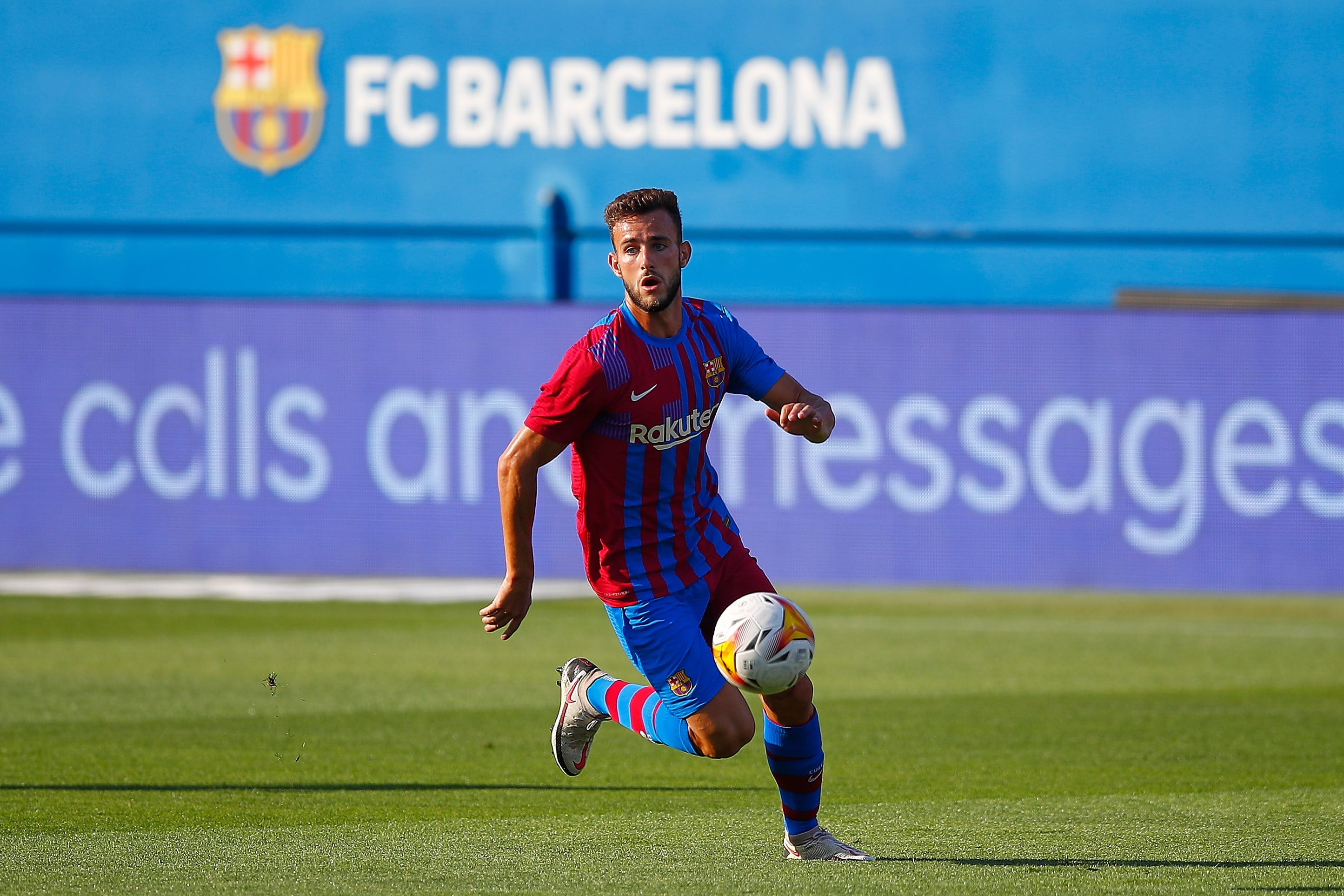 פקה פולו במדי ברצלונה ב'