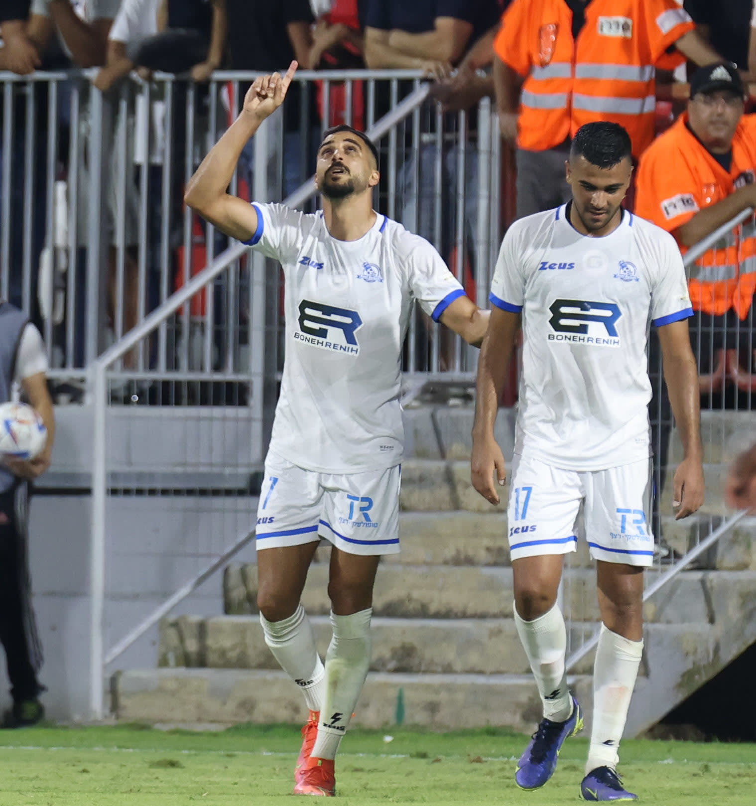 אחמד עאבד, שחקן בני ריינה חוגג