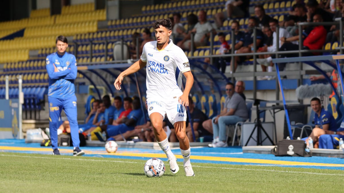 שחקן מכבי תל אביב גיא מזרחי