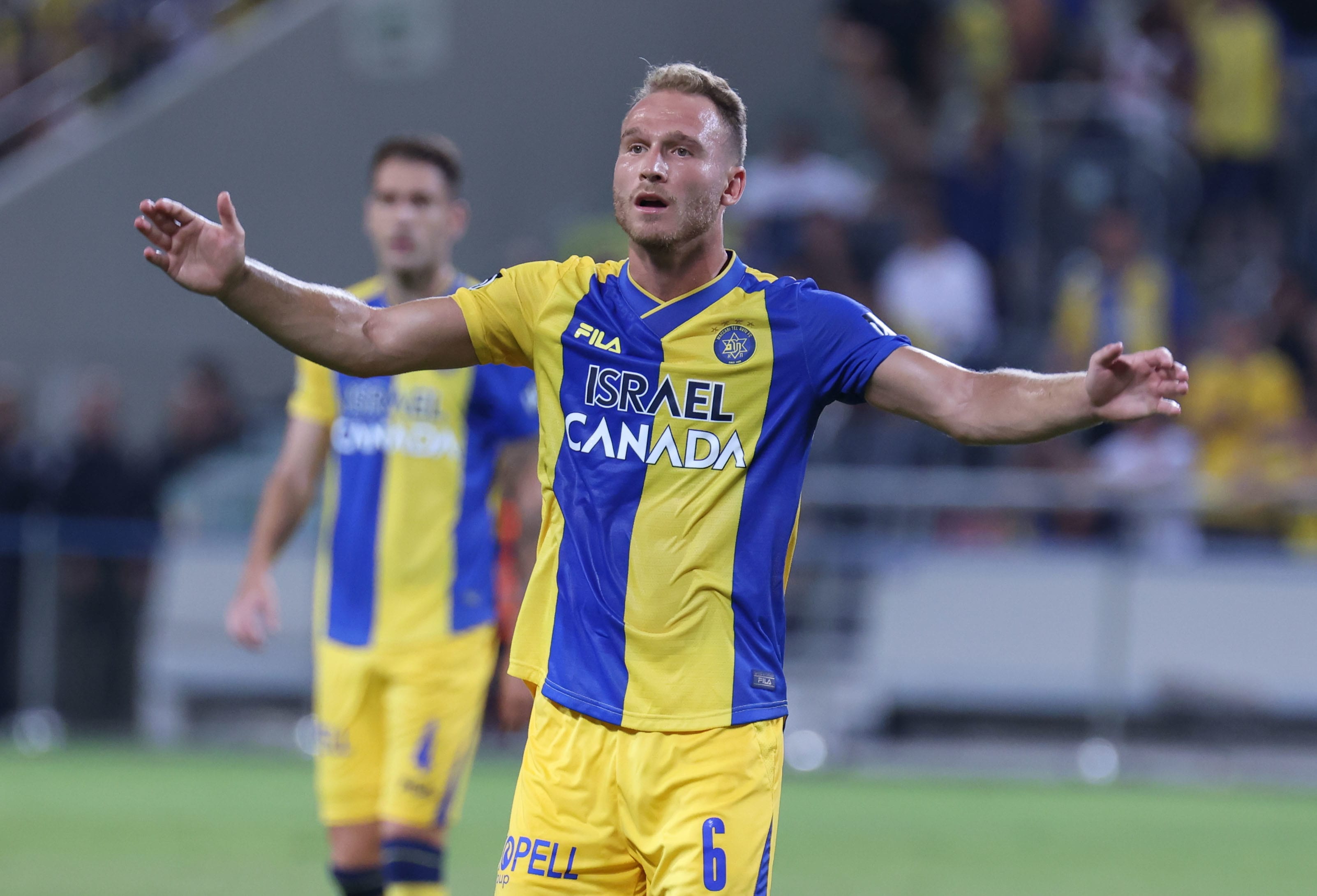 שחקן מכבי תל אביב, דן גלזר