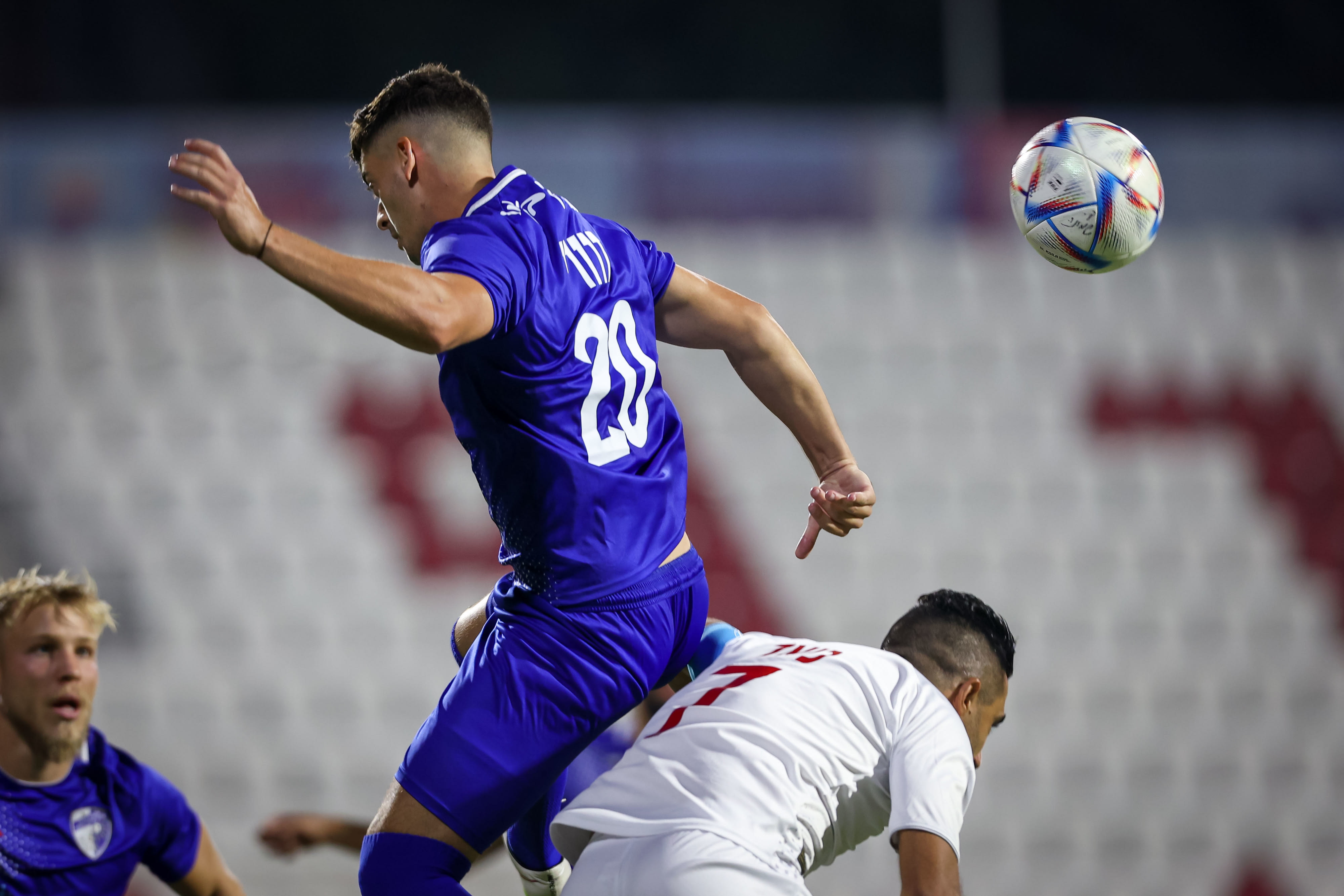 שחקן עירוני קרית שמונה ניר דרורי מול שחקן בני סכנין בירם כיאל