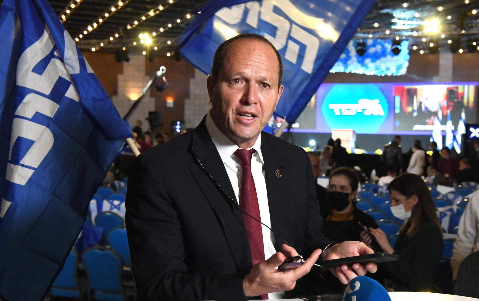 ניר ברקת במטה הליכוד אחרי תוצאות המדגם, 23 במרץ 2021