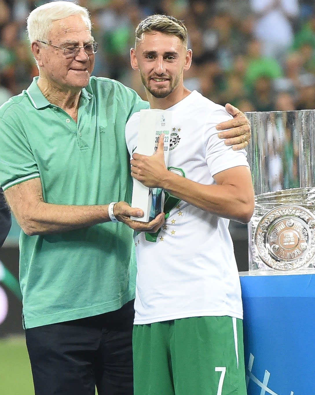 נשיא מכבי חיפה יעקב שחר, עומר אצילי