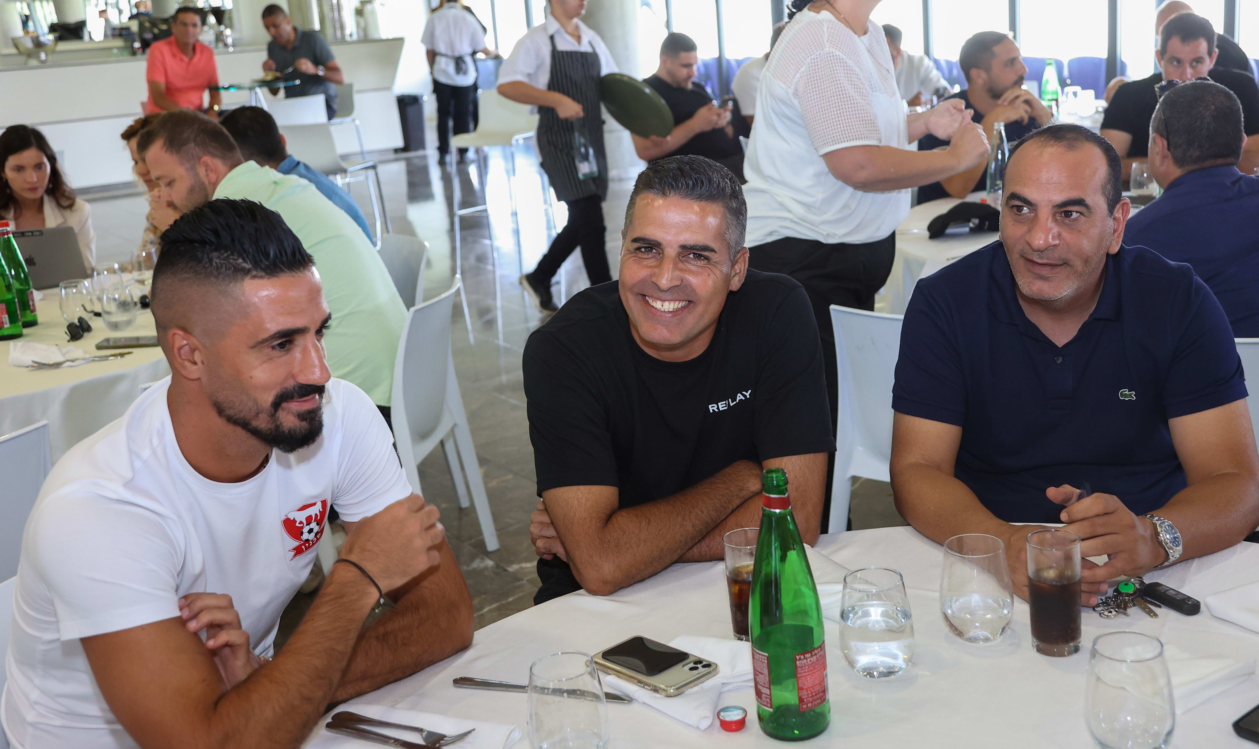 בירם כיאל, חיים סילבס בני סכנין עם קובי רפואה, מאמן הפועל תל אביב