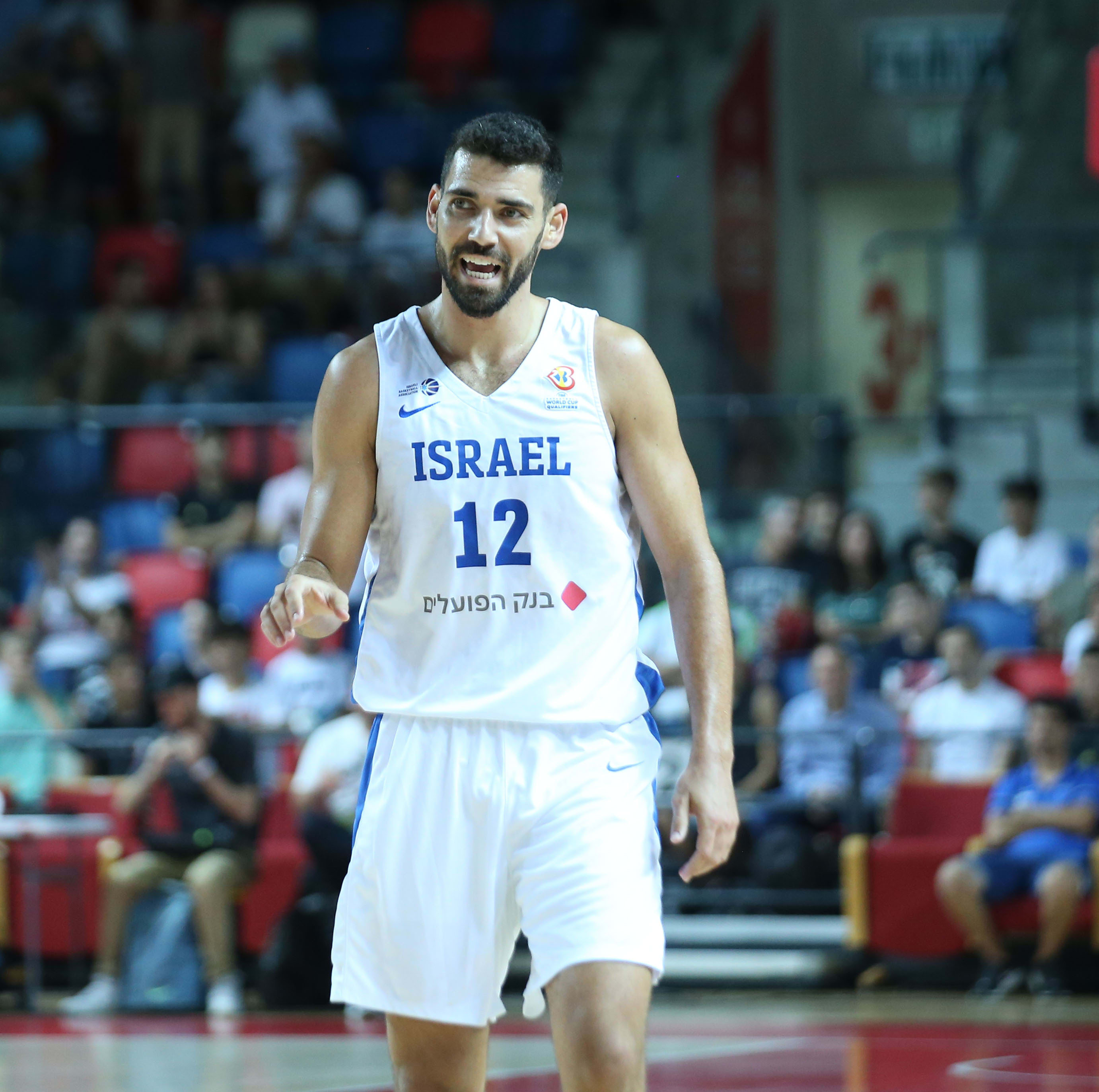 שחקן נבחרת ישראל רפי מנקו