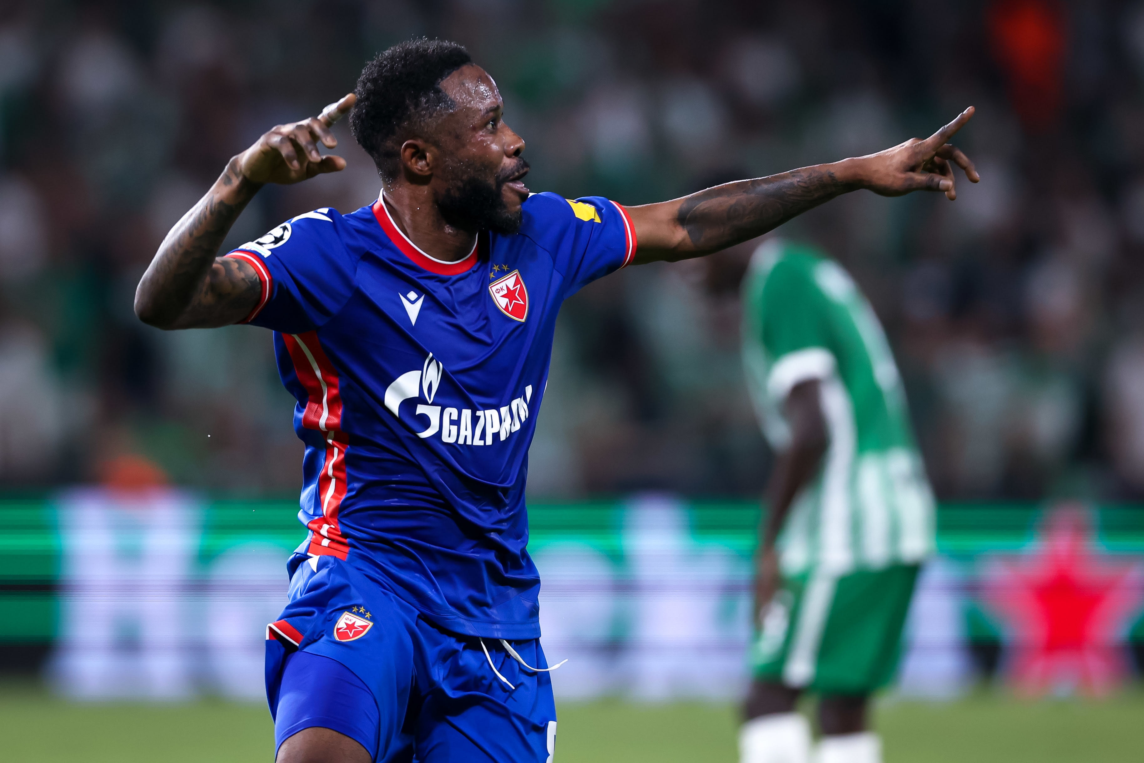 גלור קאנגה שחקן הכוכב האדום בלגרד חוגג שער