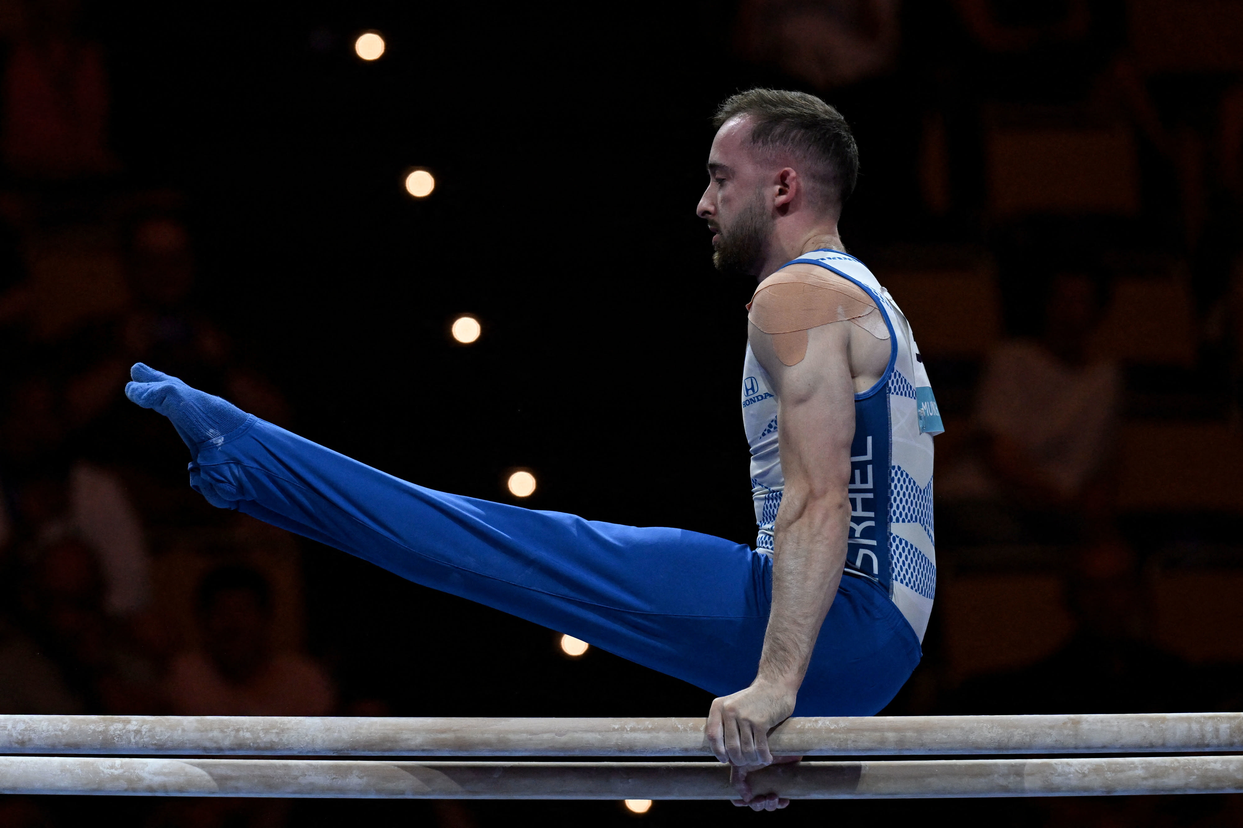 המתעמל הישראלי ארטיום דולגופיאט באליפות אירופה