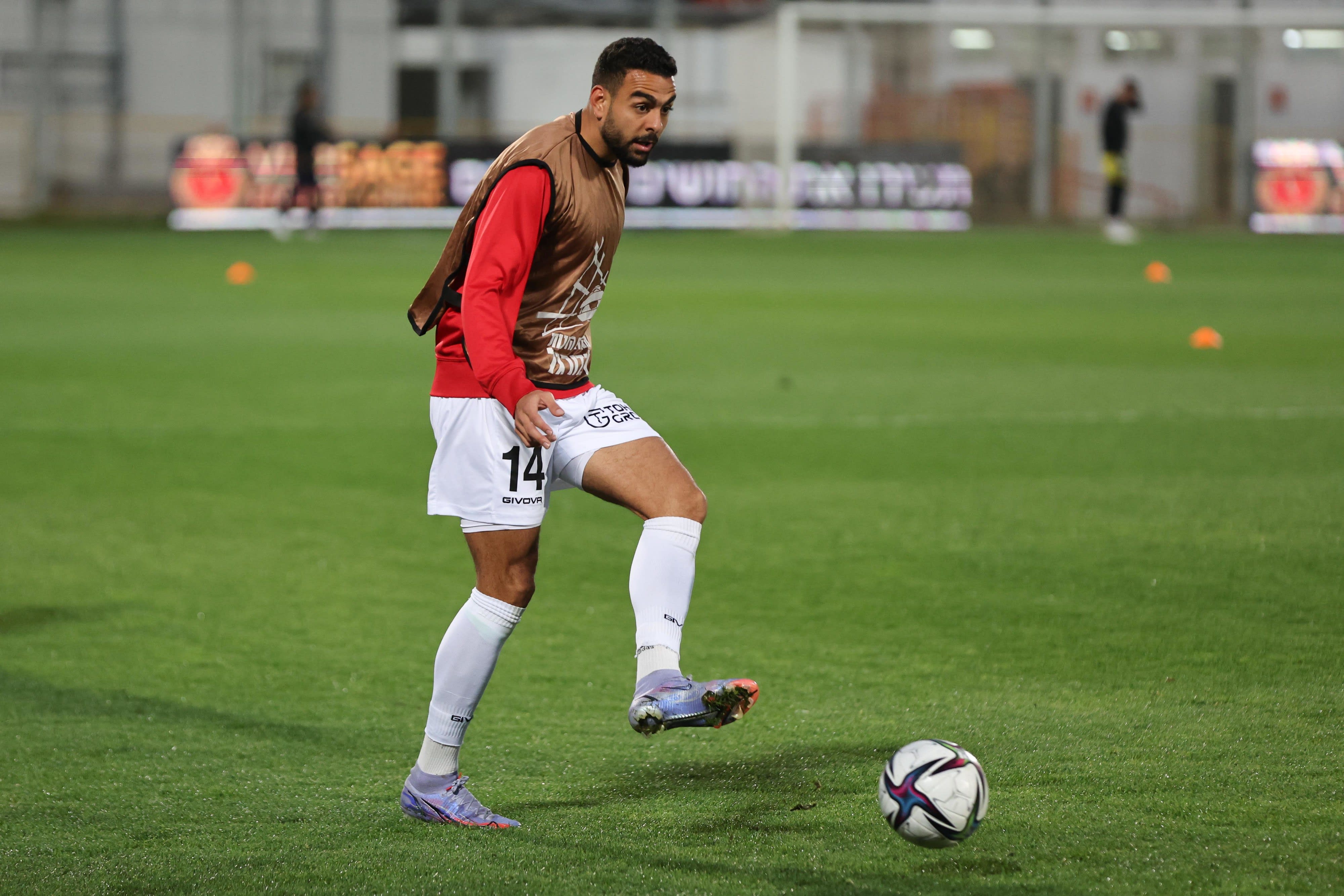 והיב חביבאללה שחקן הפועל נוף הגליל בחימום