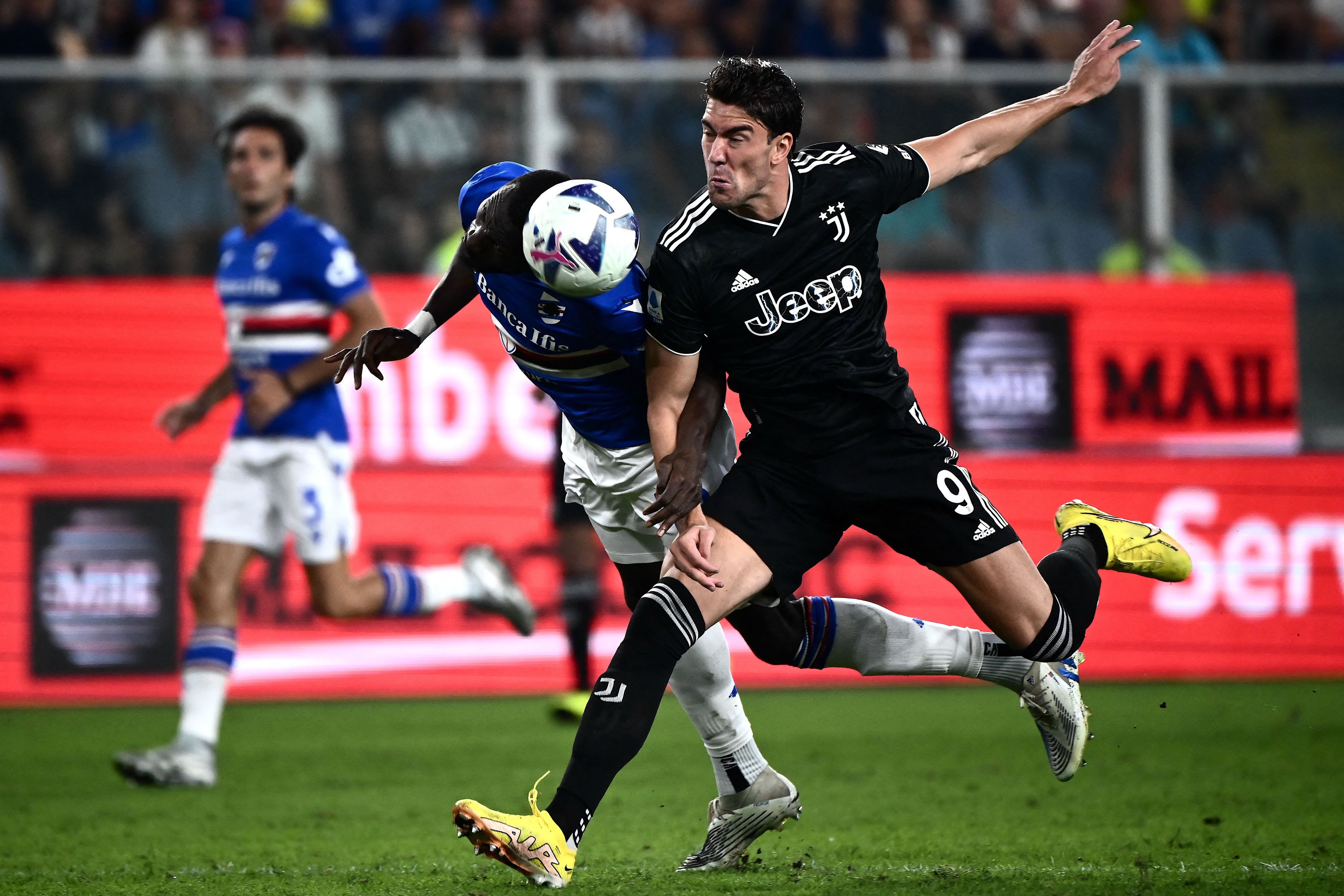 שחקן יובנטוס דושאן ולאחוביץ'