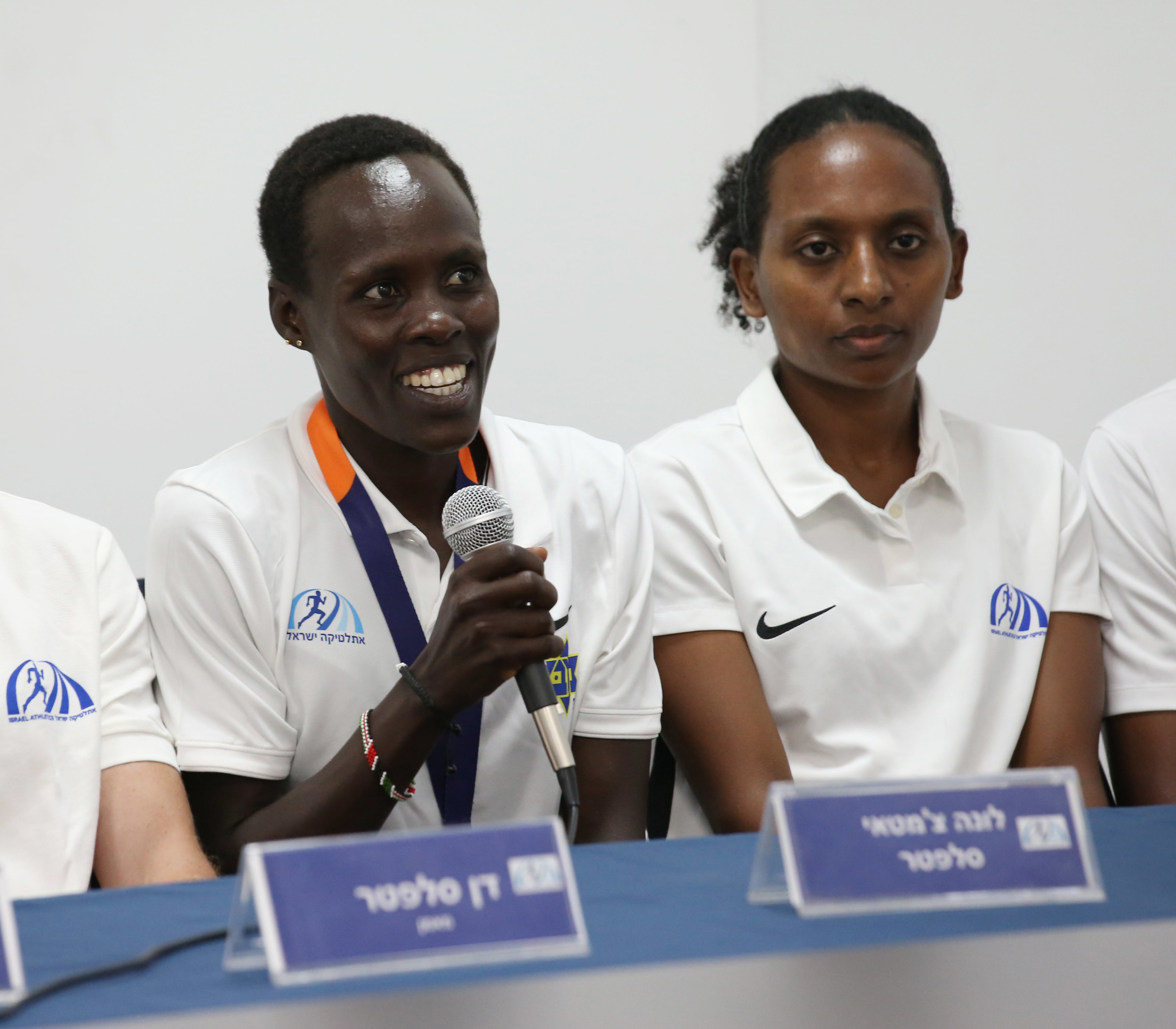 לונה צ'מטאי סלפטר