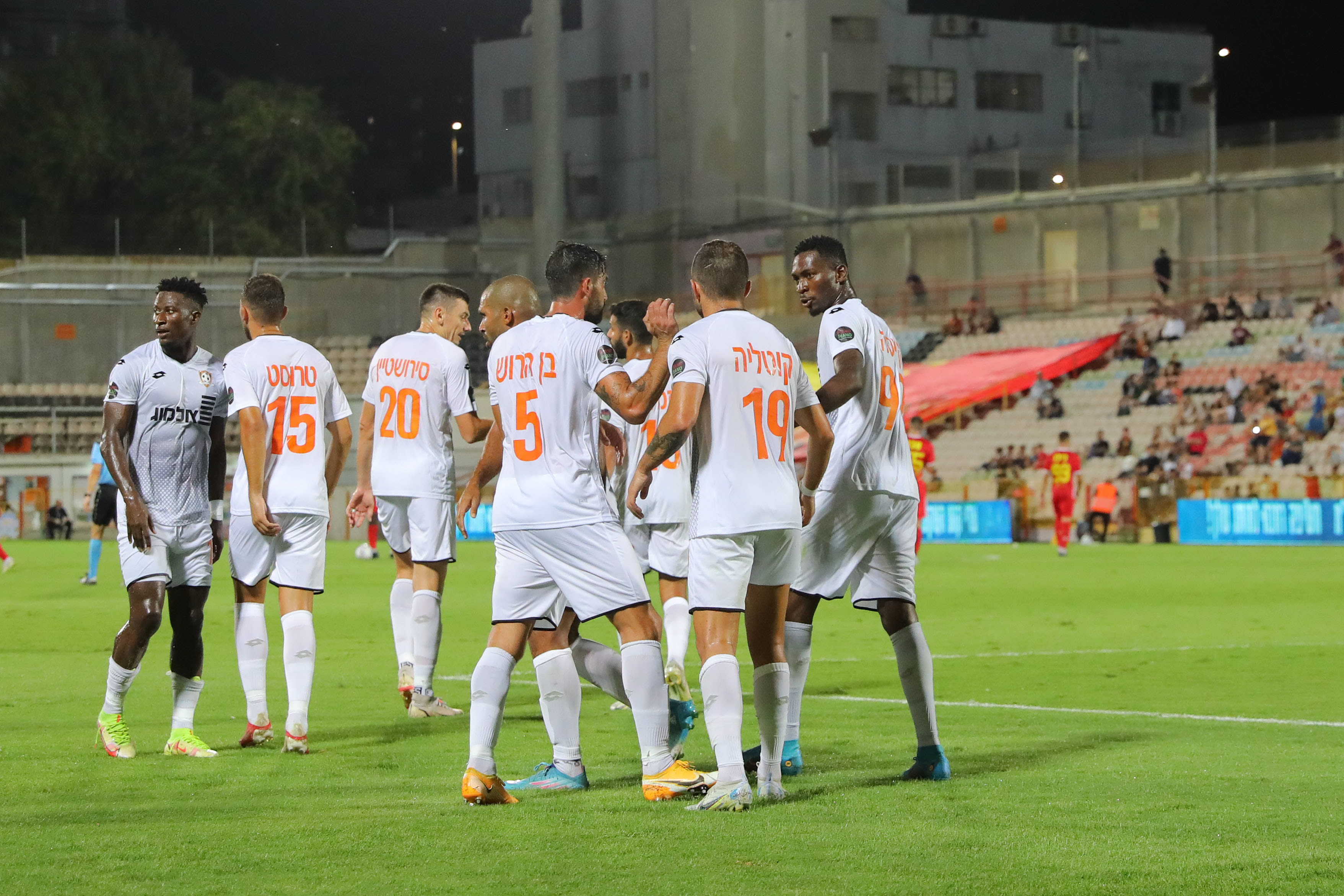 שחקני סקציה נס ציונה חוגגים