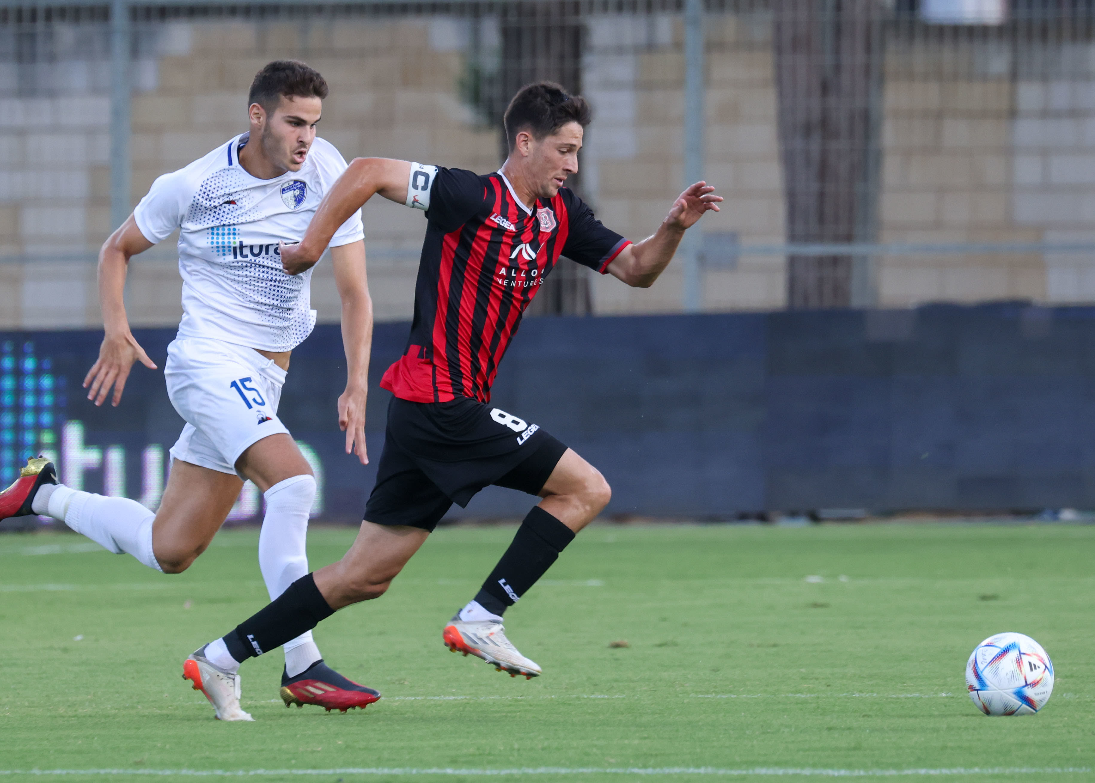 שחקן הפועל ירושלים גוני נאור