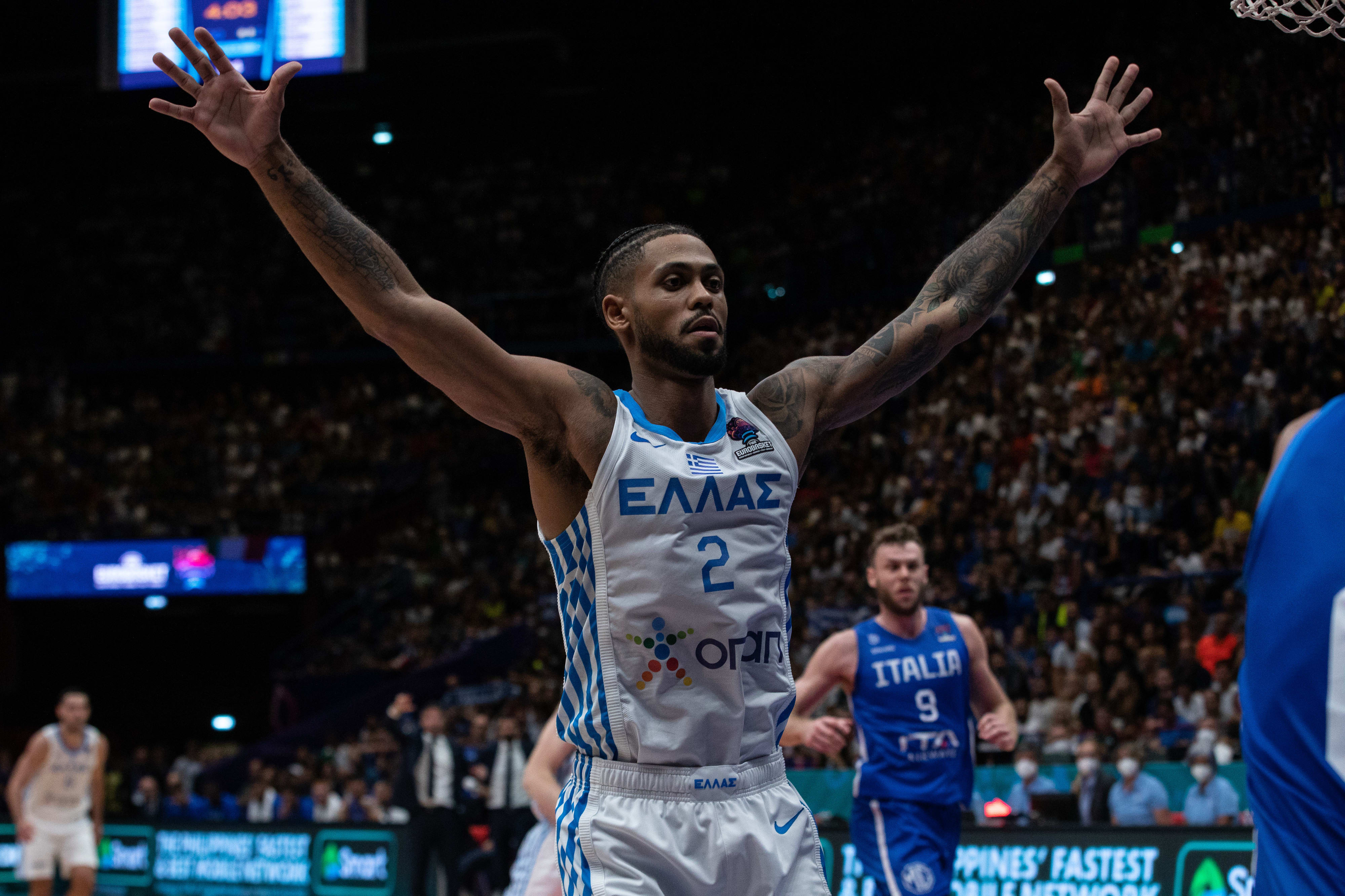 שחקן נבחרת יוון טיילר דורסי