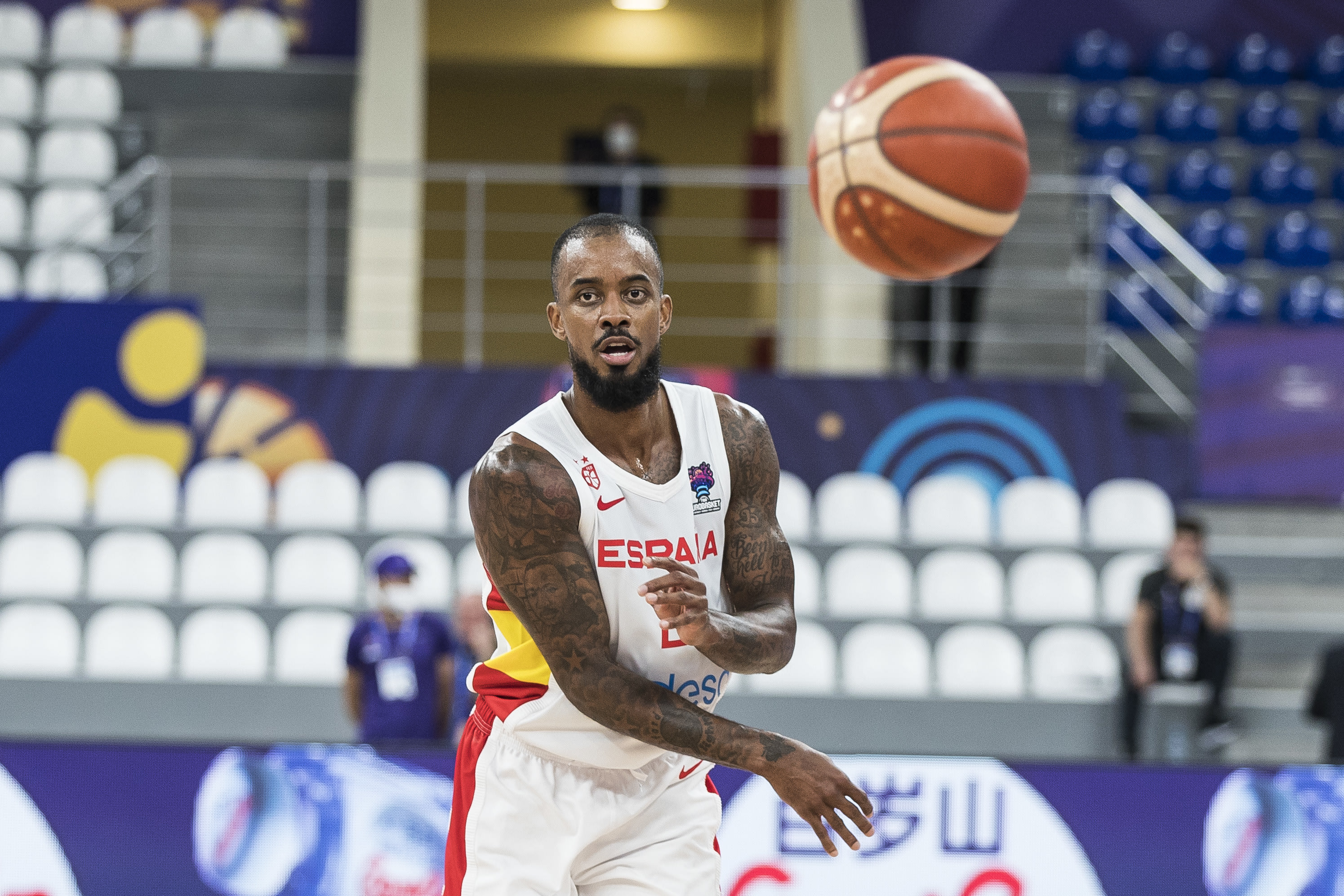 לורנזו בראון, נבחרת ספרד