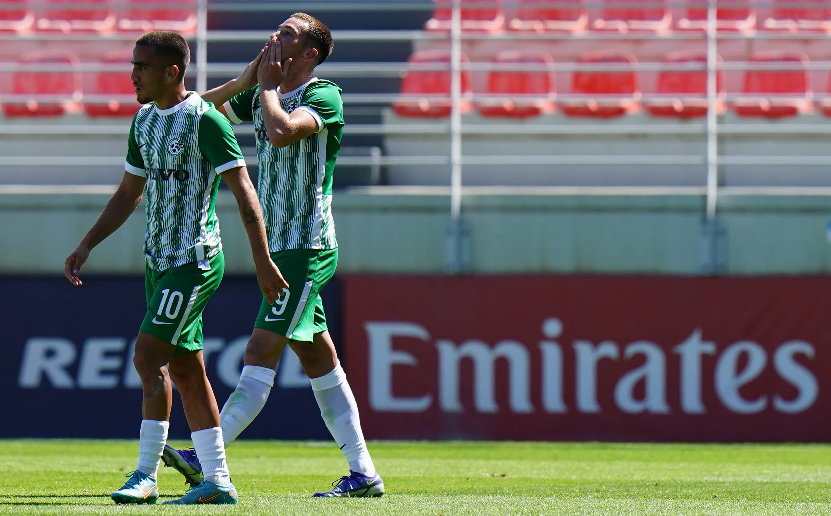 שחקני מכבי חיפה, ספיר רזון, עדן אוטאצ'י (10)