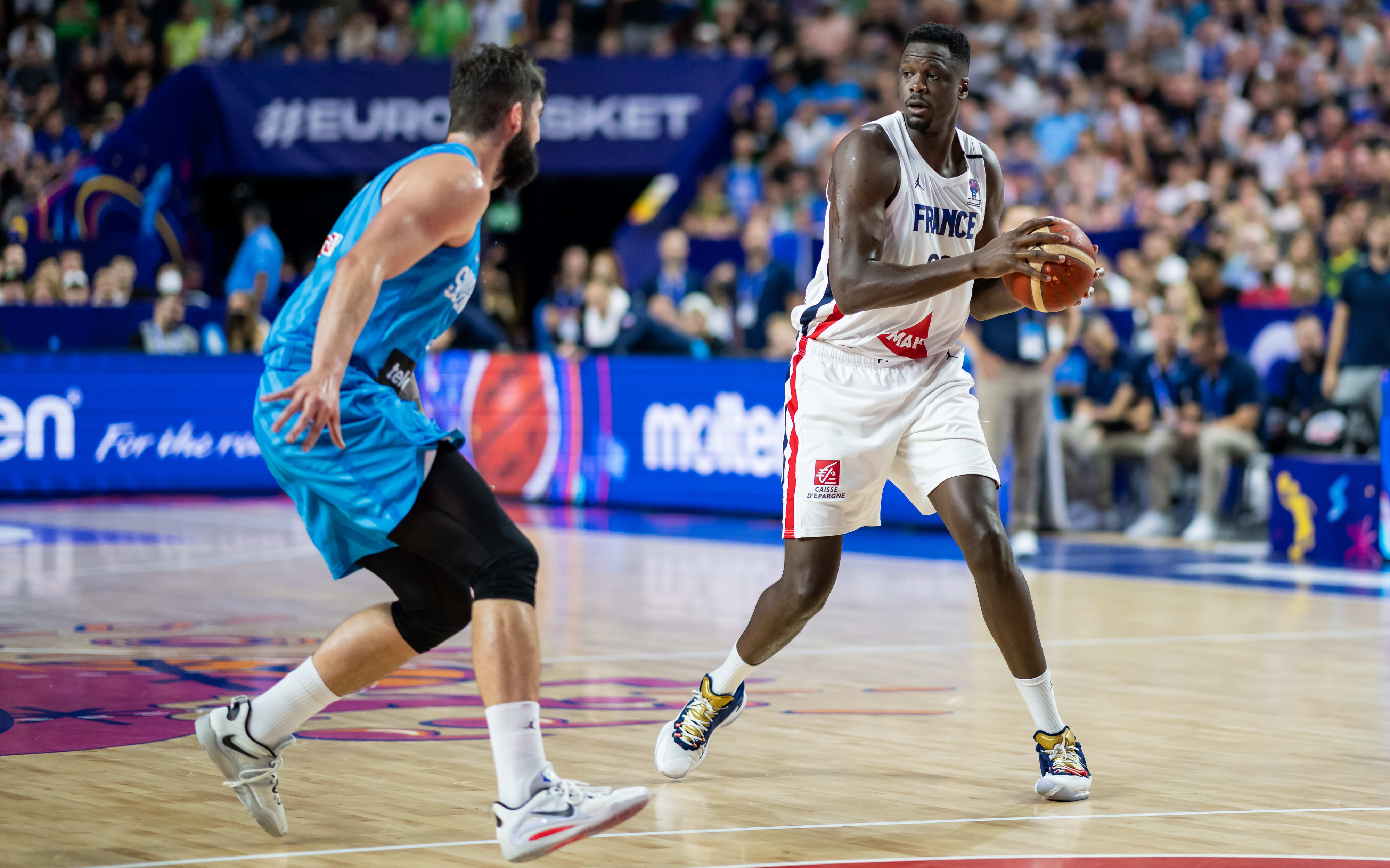 מוסטפה פאל, שחקן נבחרת צרפת