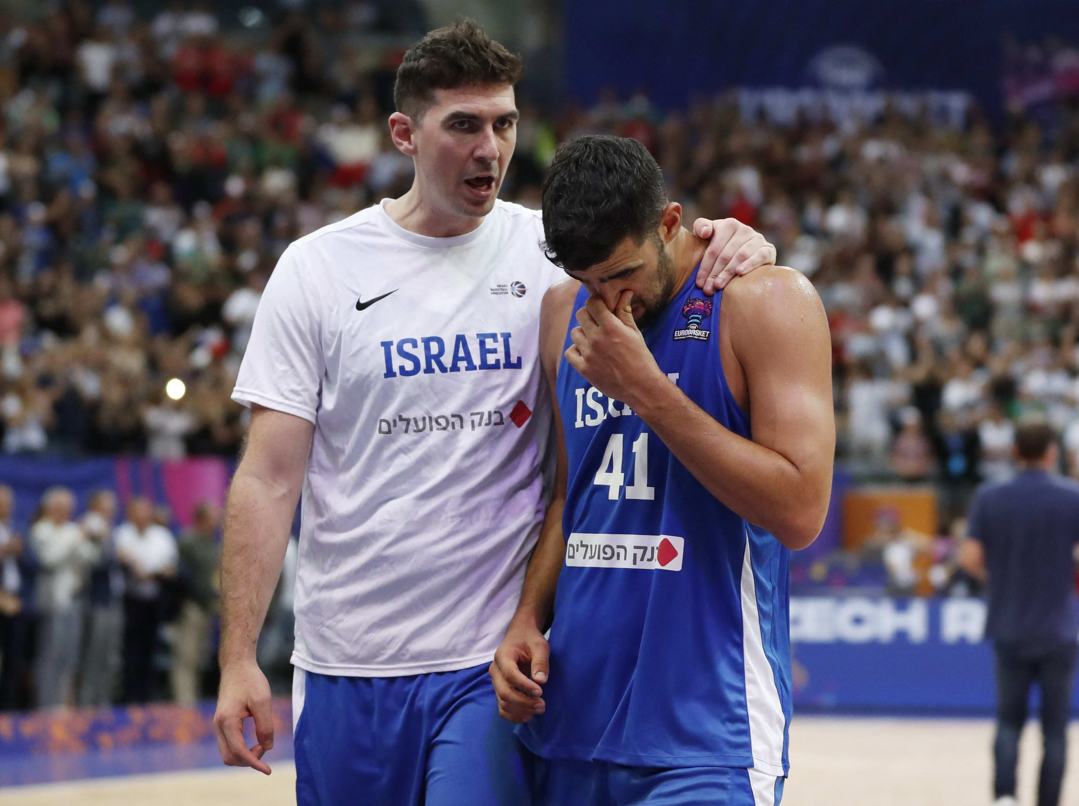 שחקני נבחרת ישראל תומר גינת, ג'ייק כהן