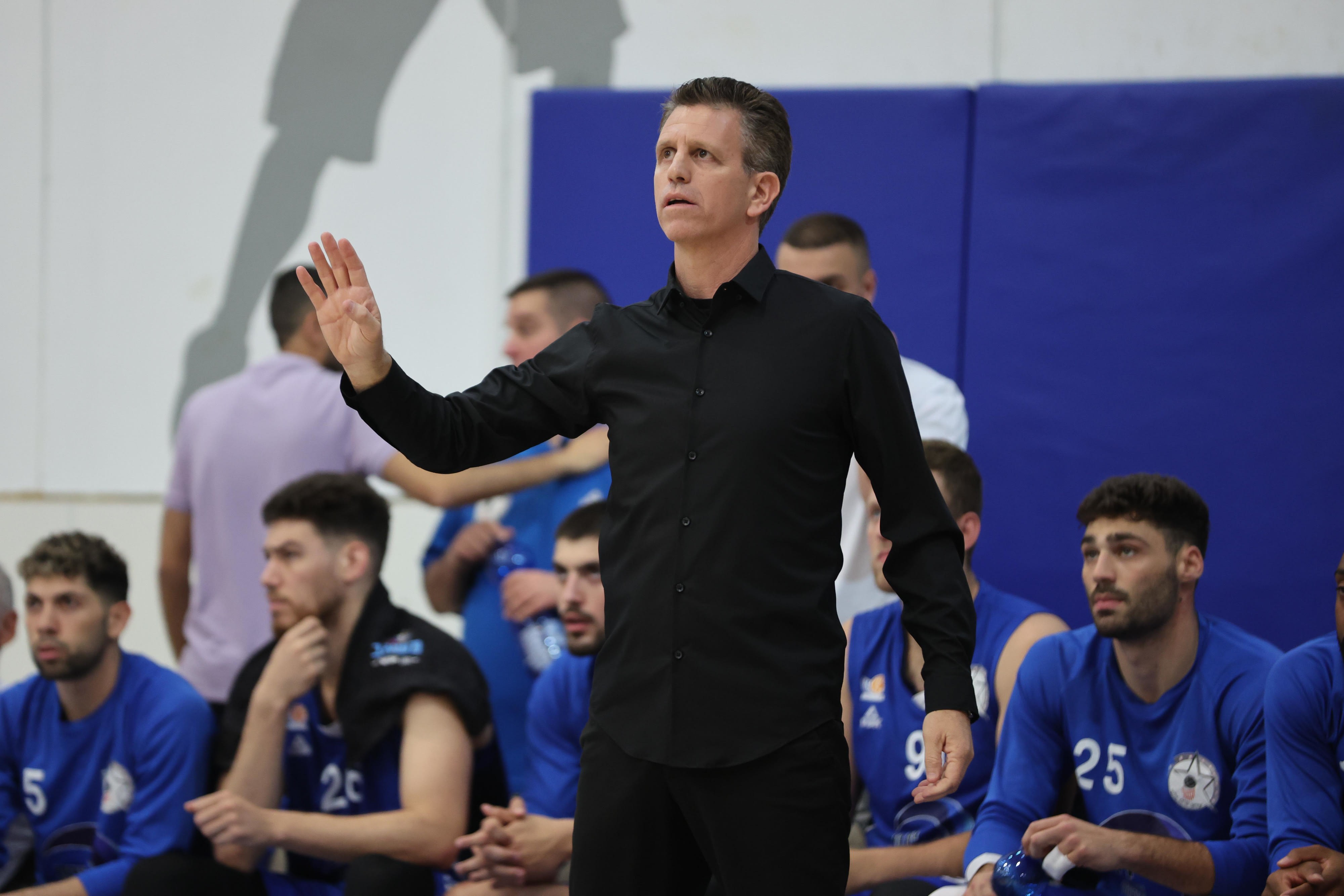 מאמן עירוני קרית אתא, שרון אברהמי