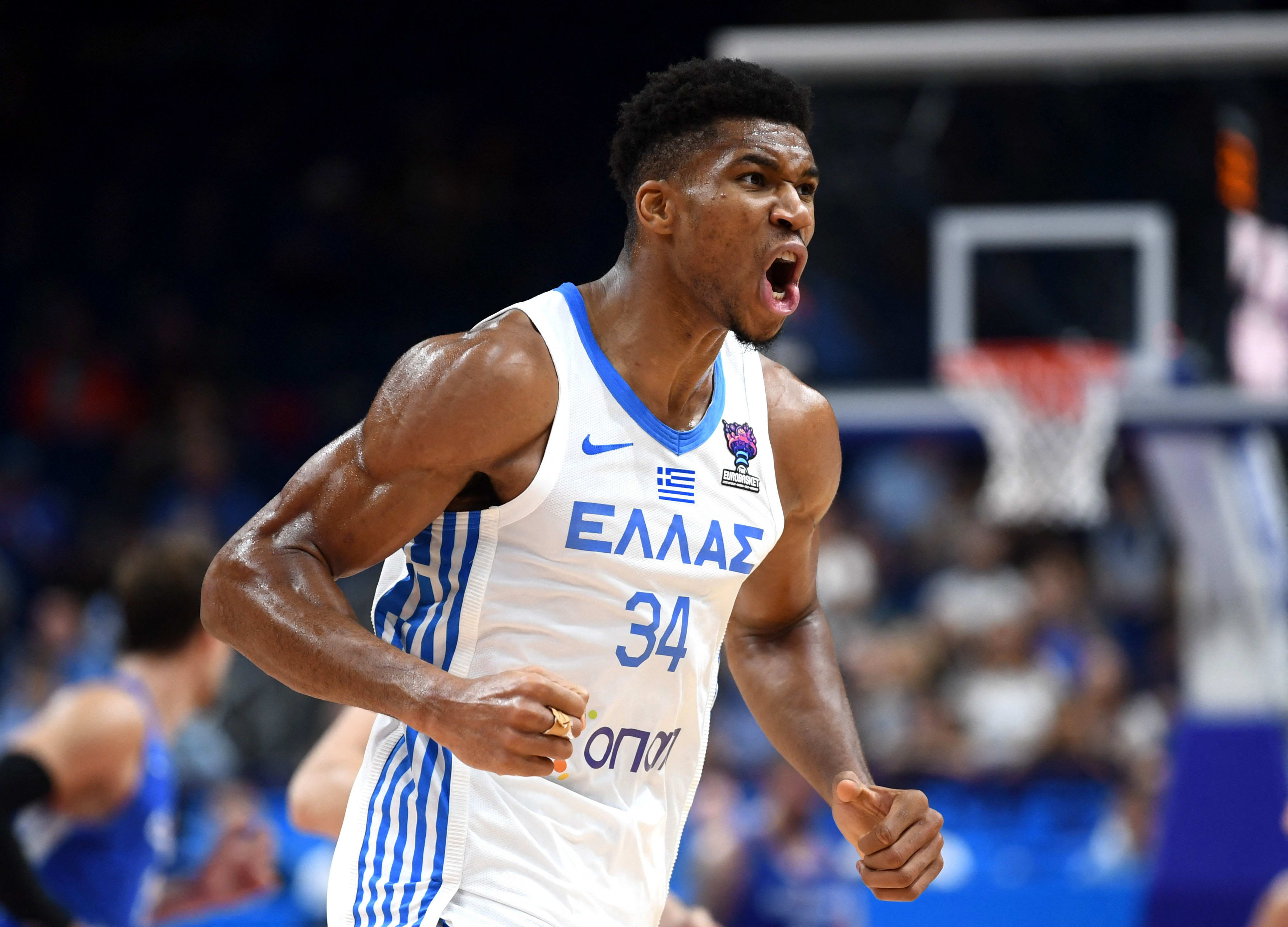 יאניס אנטטוקומפו נבחרת יוון