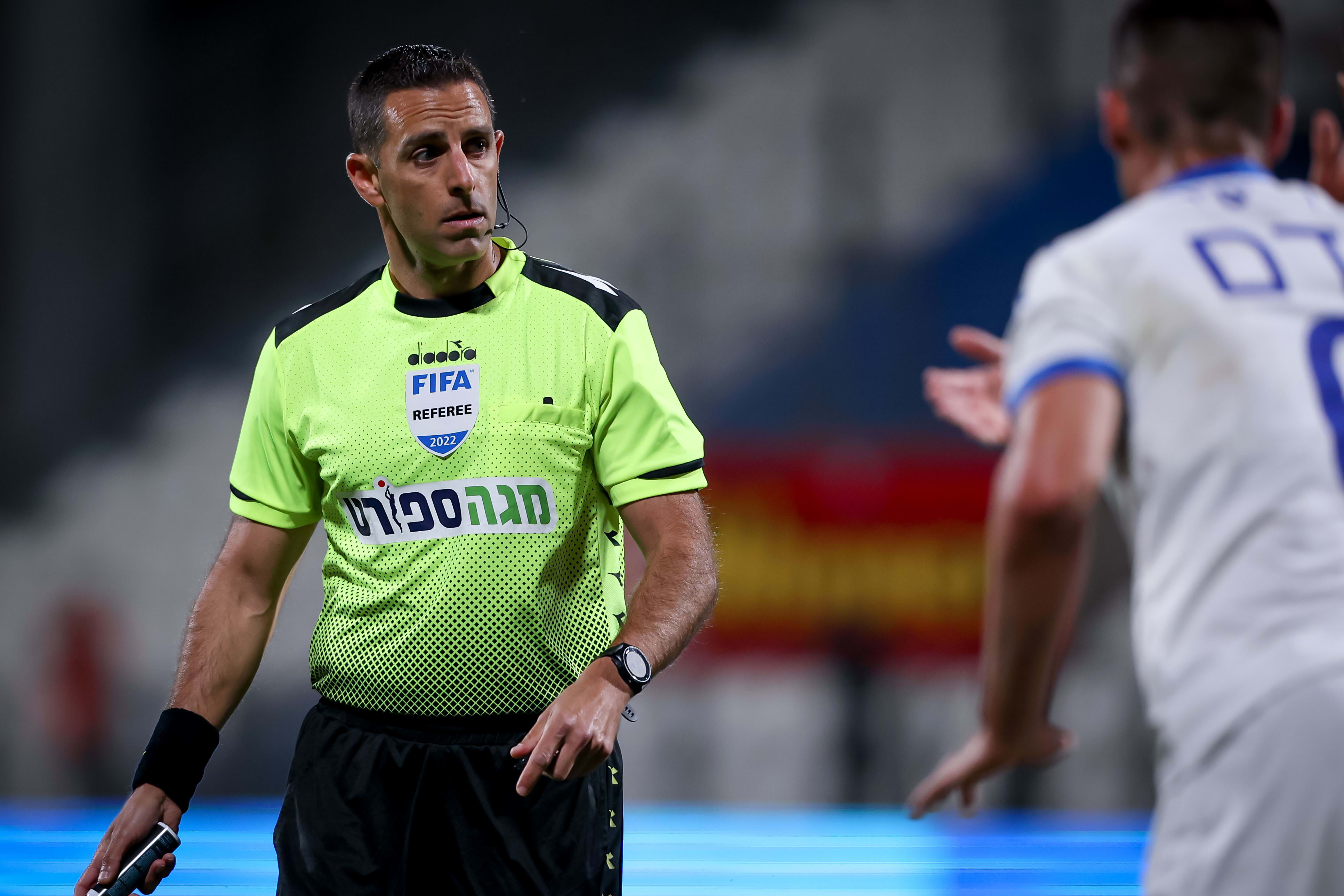 רועי ריינשרייבר, שופט כדורגל