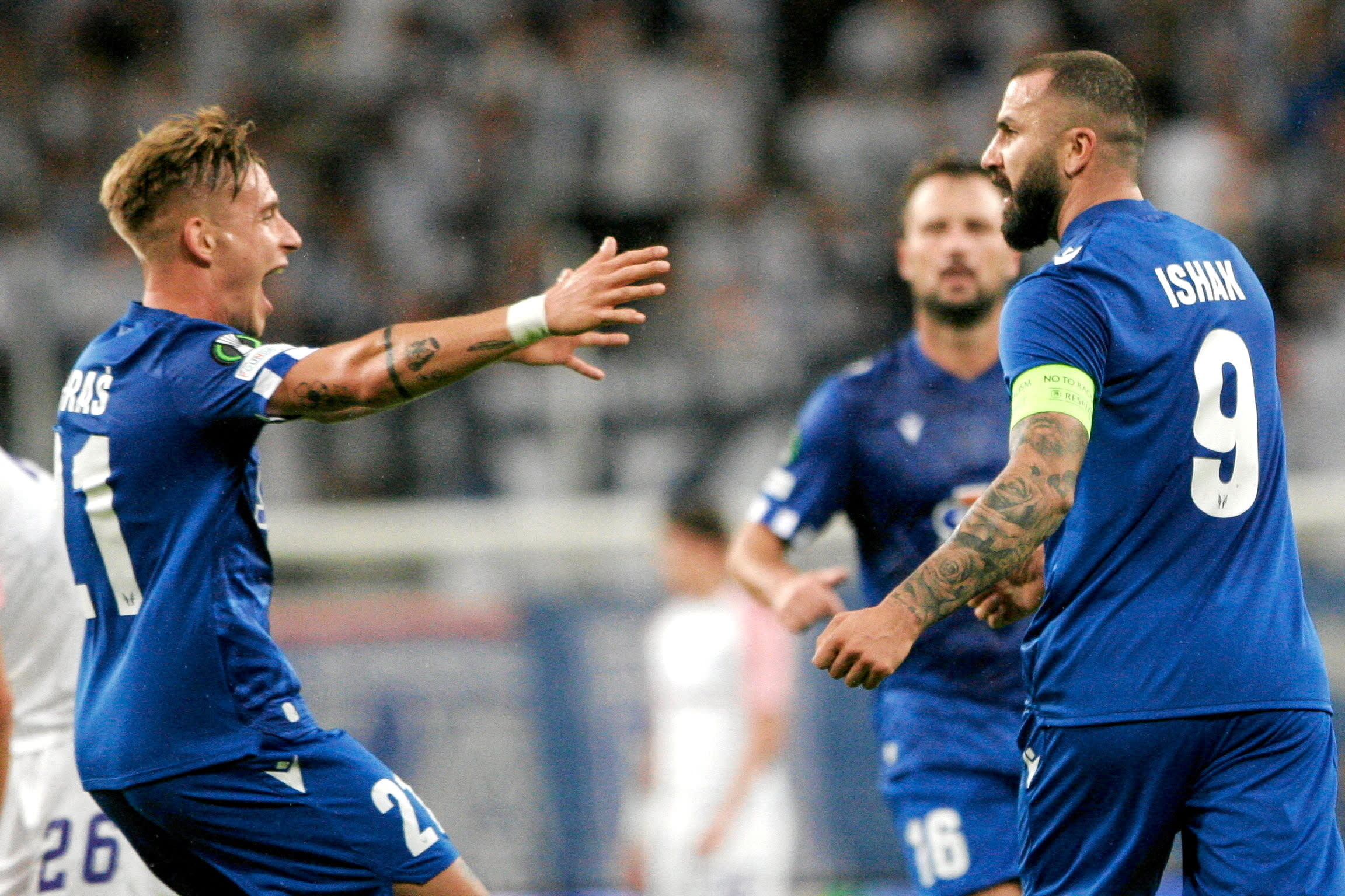 מיקאל איסק עם מיכאל סקוראש שחקני לך פוזנן