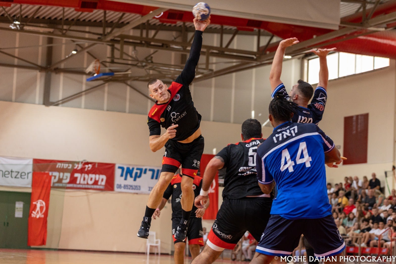 ריסטו ווייצ'יץ', שחקן הפועל אשדוד בכדוריד