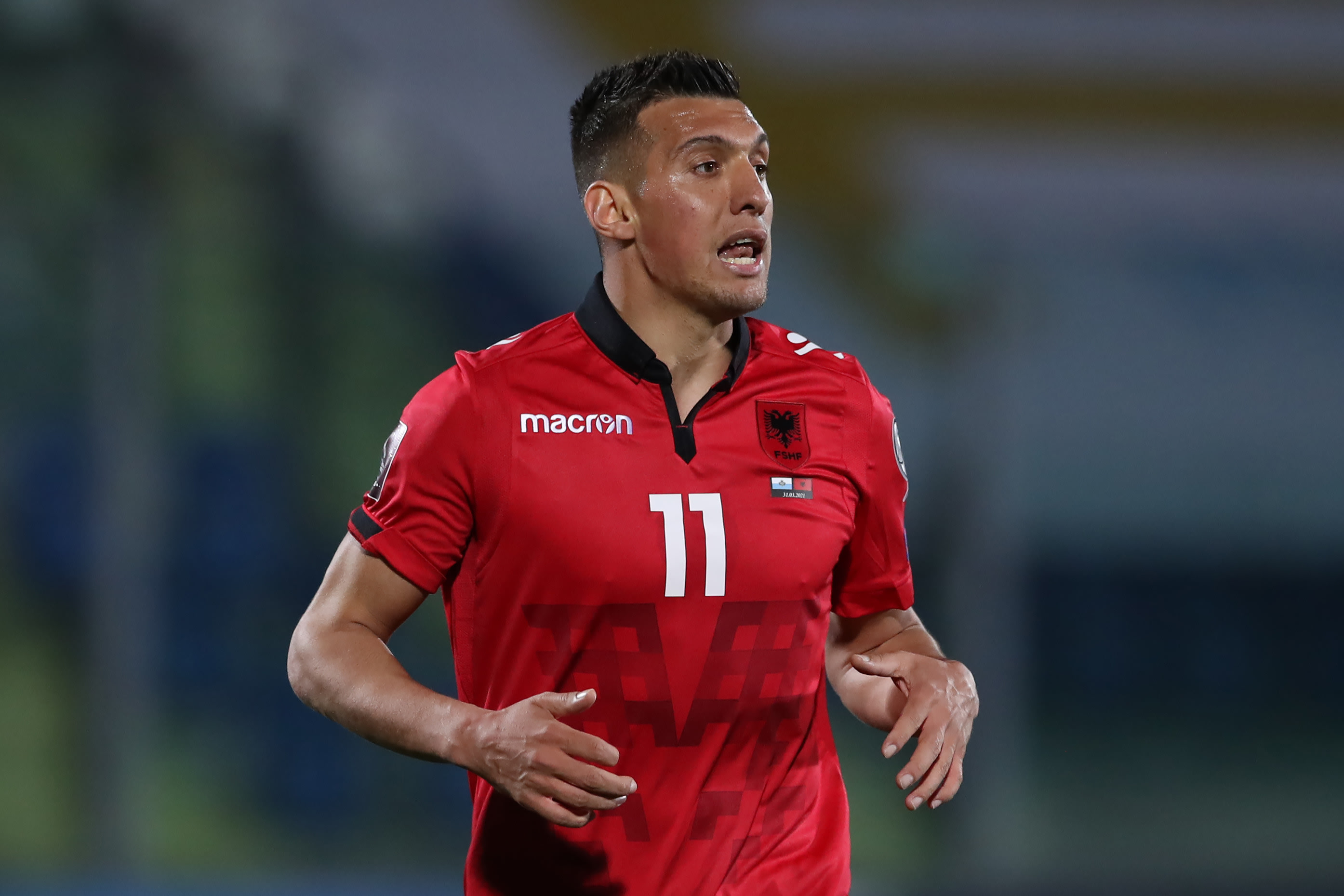 שחקן נבחרת אלבניה, מירטו אוזוני